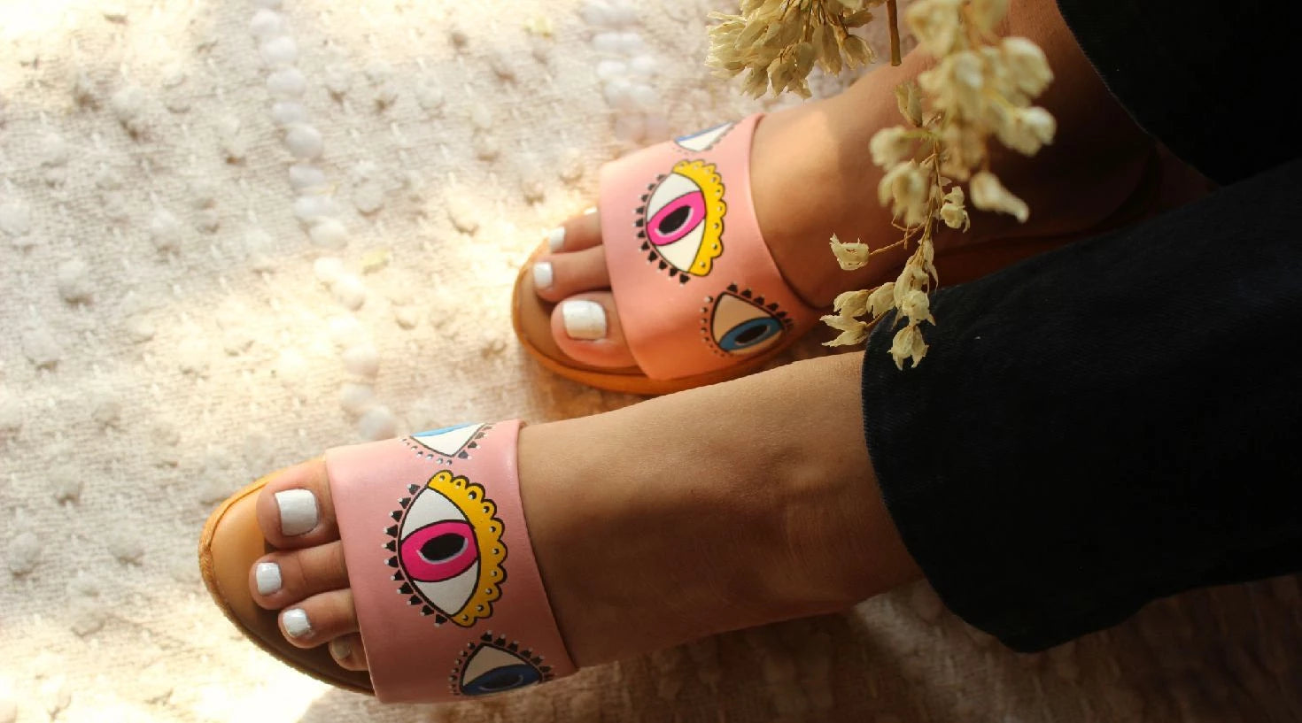 CASUAL EVERYDAY HEELS