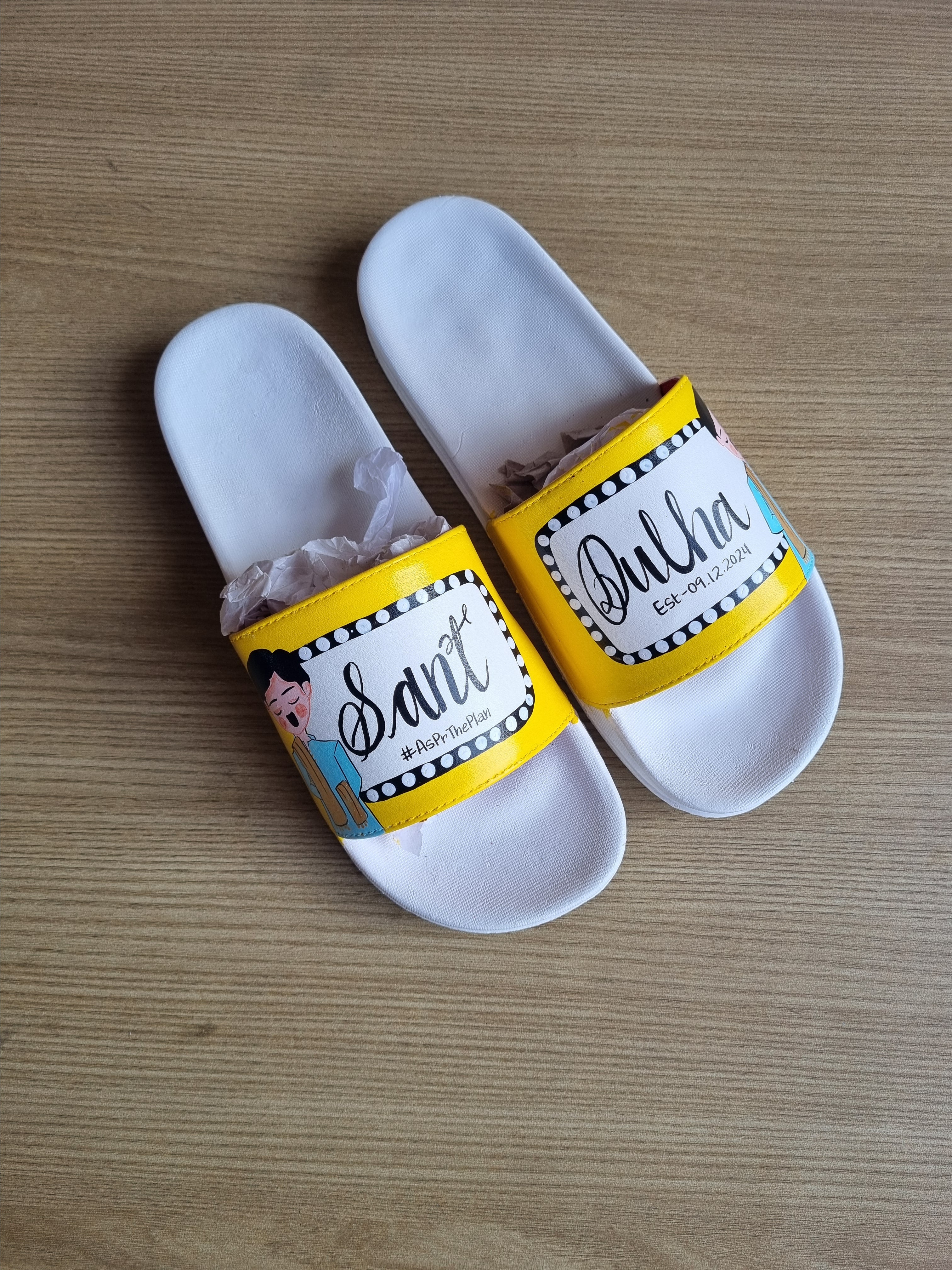 yellow/peach both side artwork couple flats combo