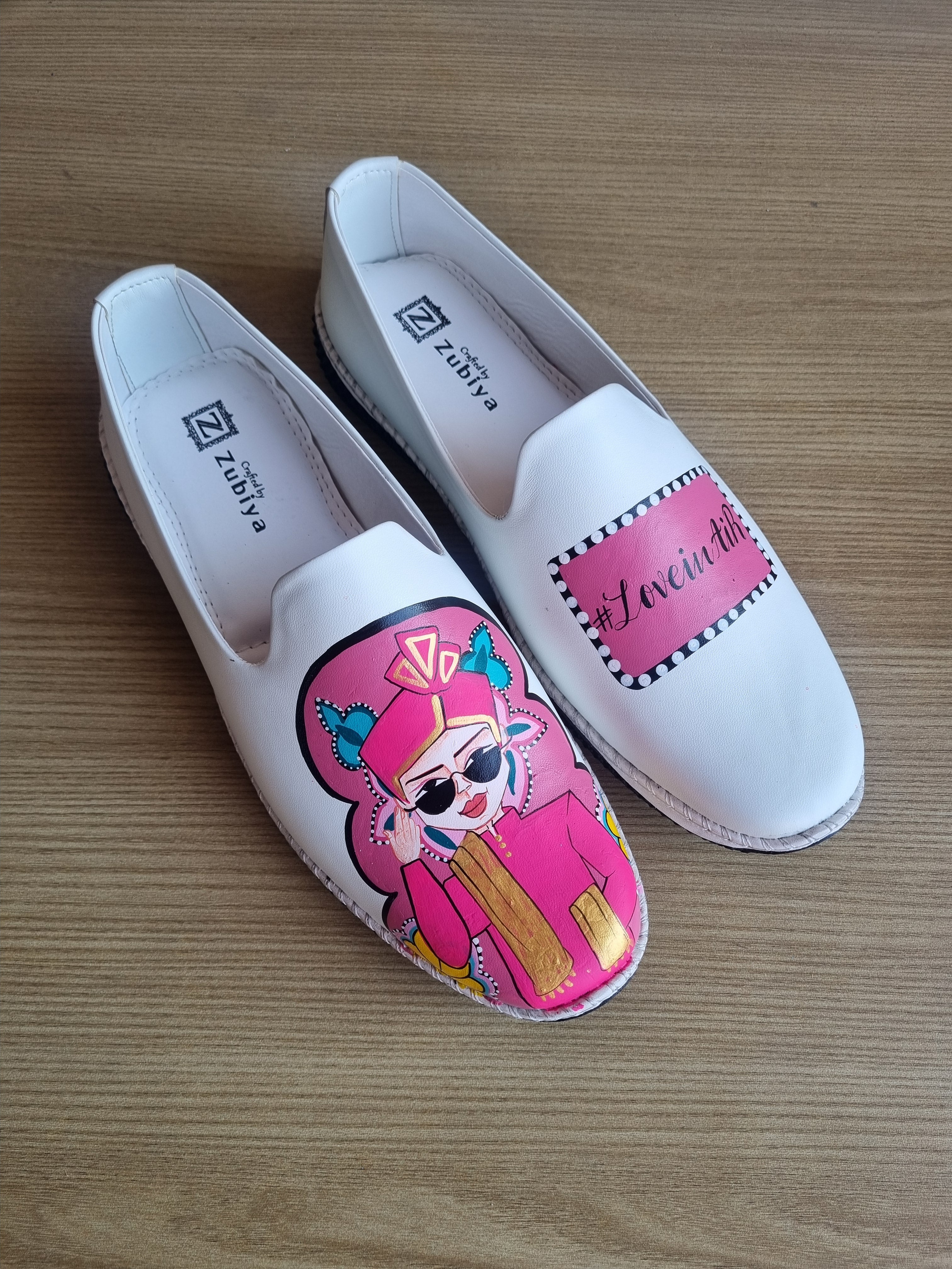 White -pink dulha mojris