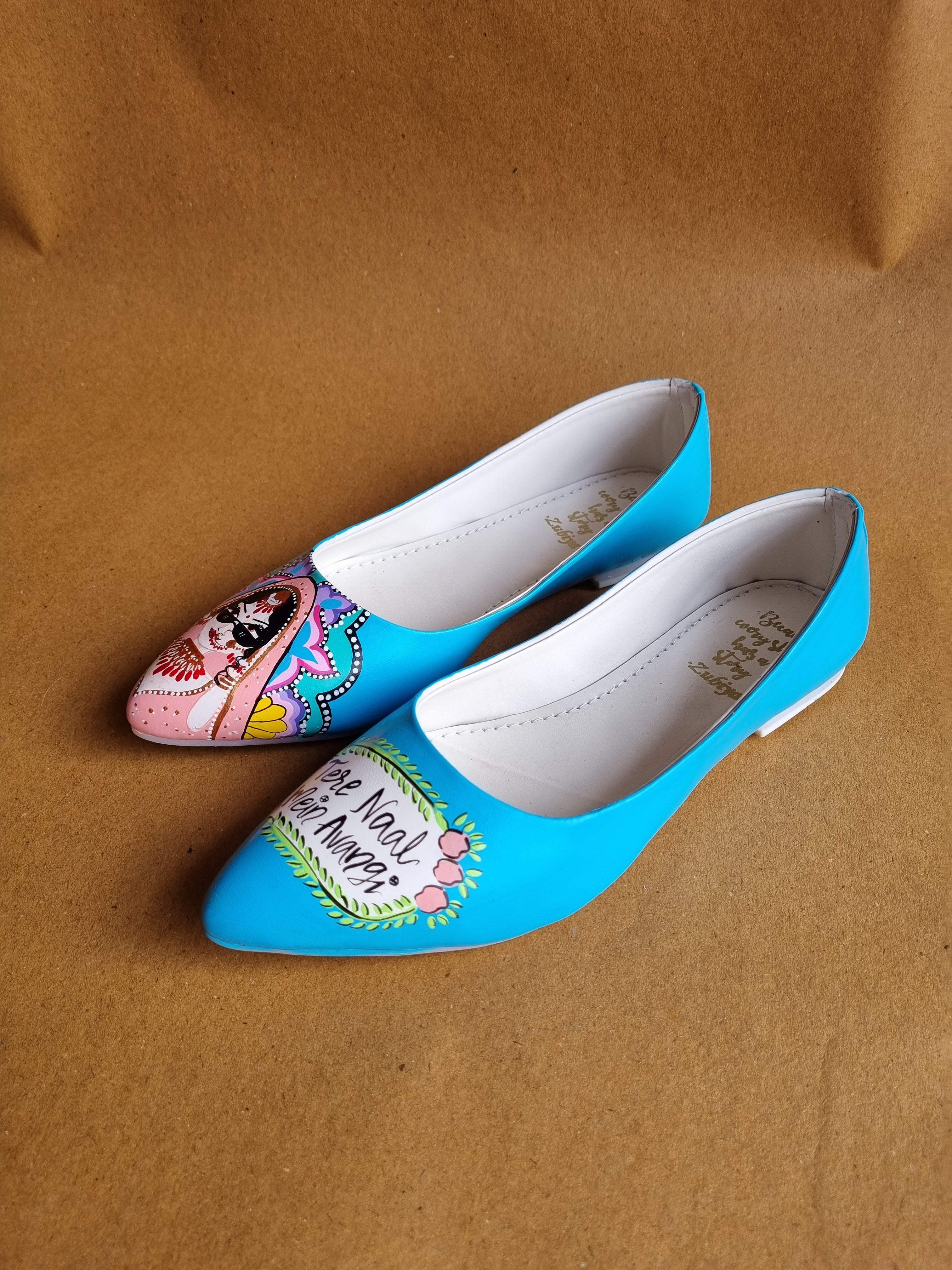 Sky blue dulhaniya pointed juttis