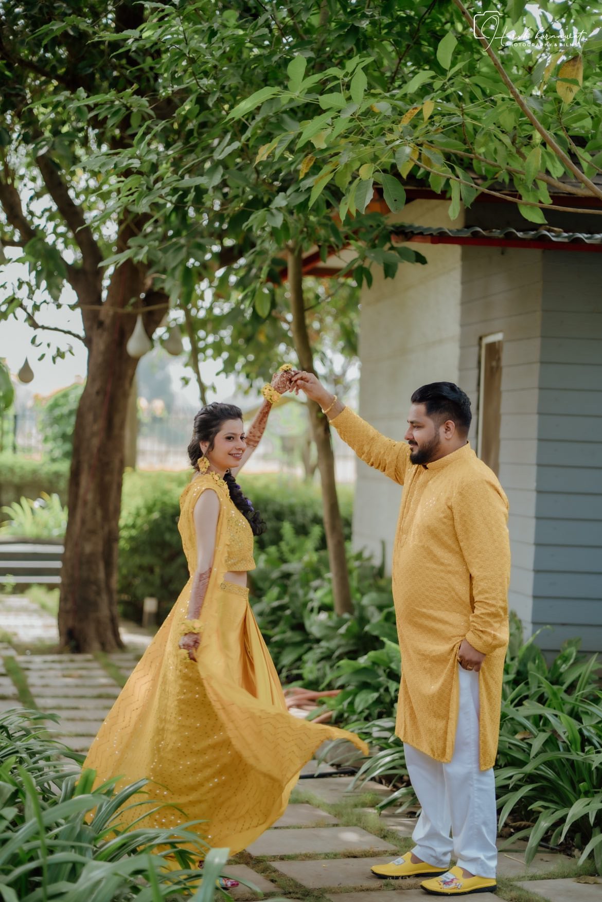 Boss bride yellow slides