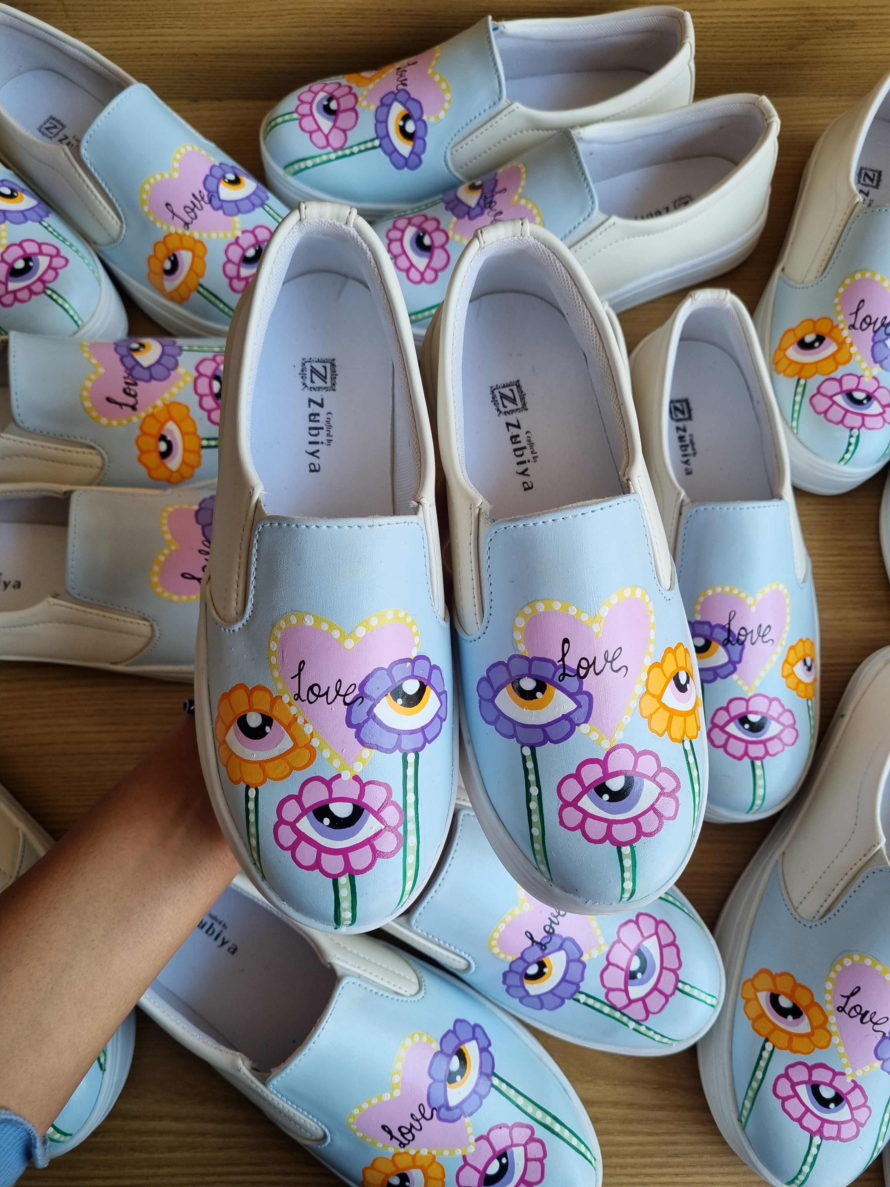 Nazar battu Slip-ons