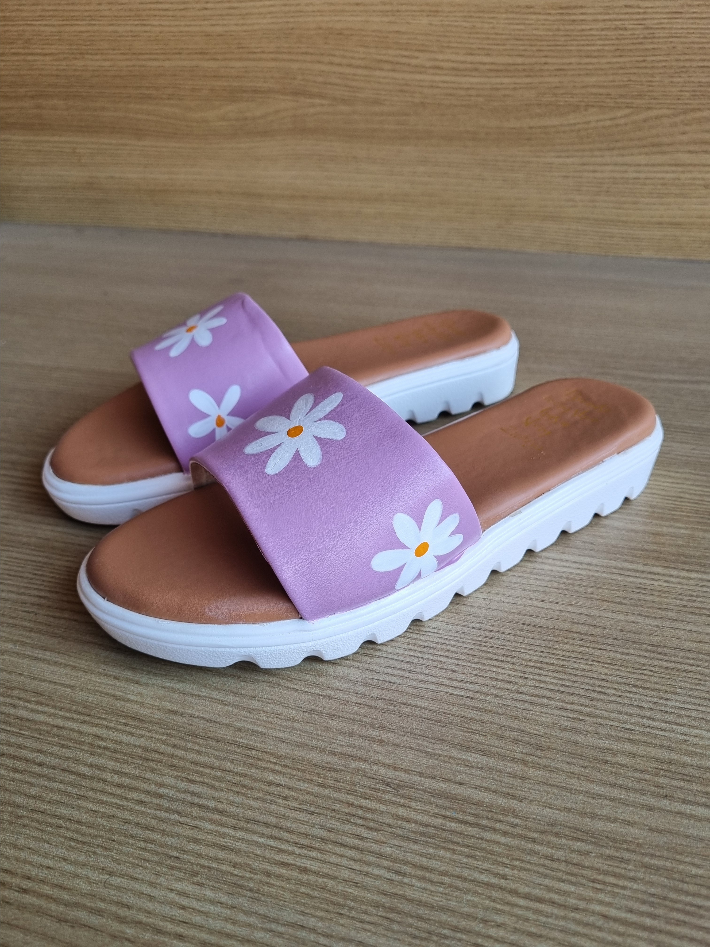 Daisy slides