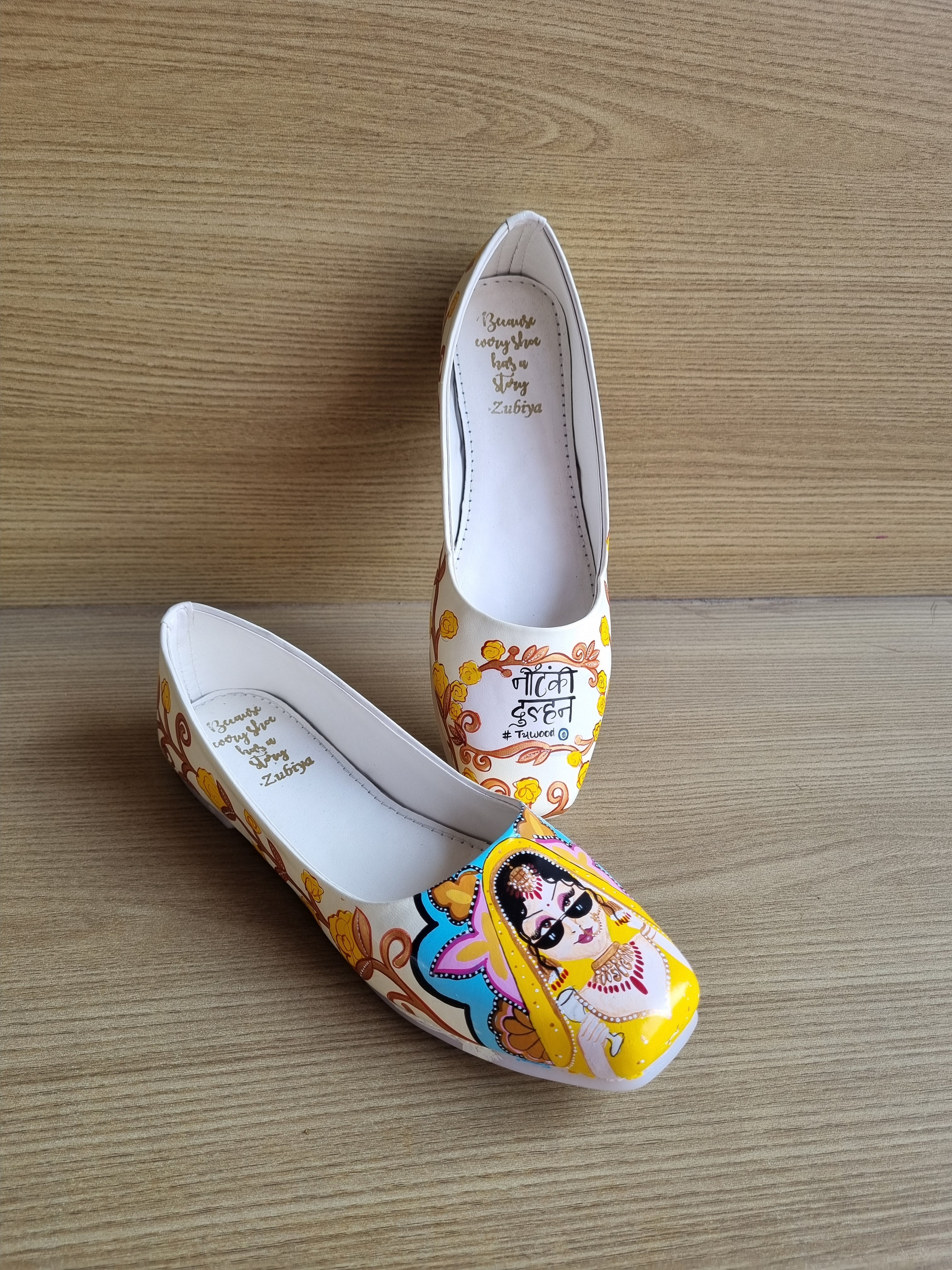 Beige rose gold dulhaniya pointed juttis