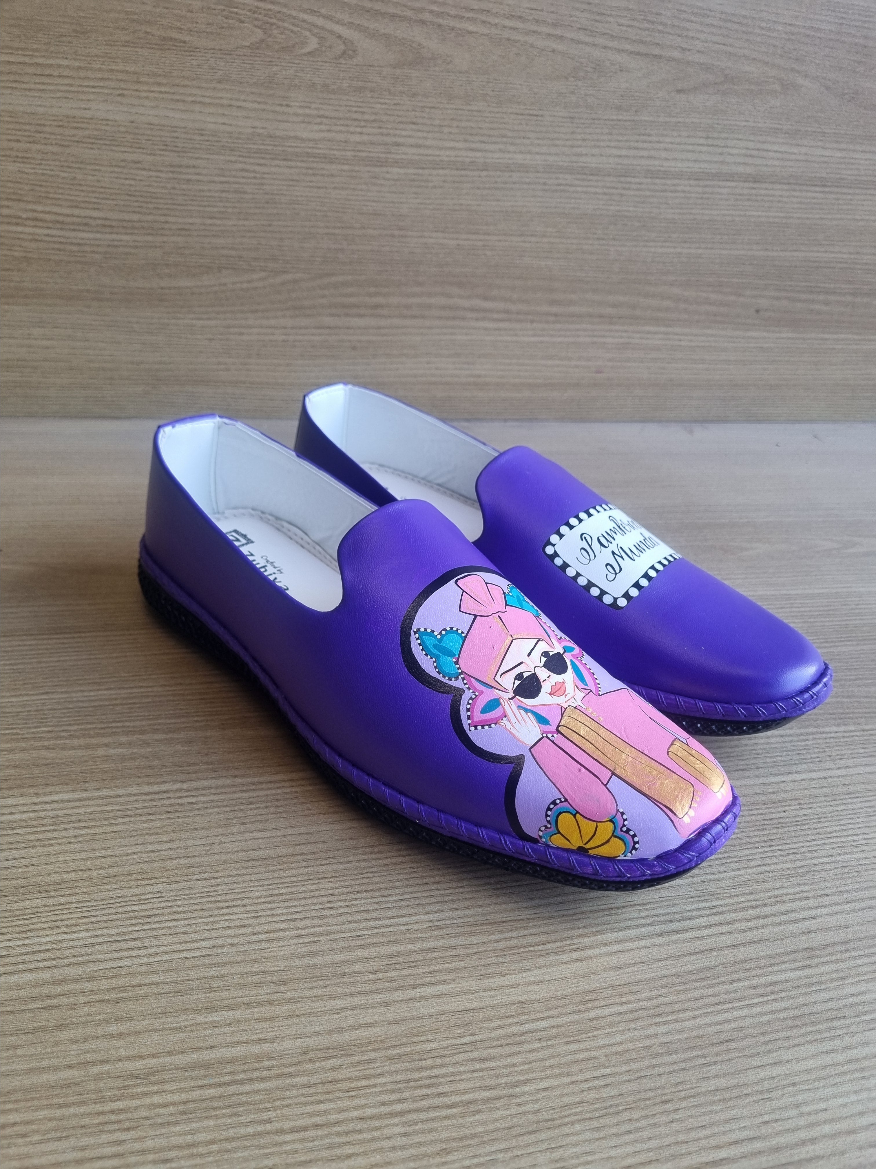 Bright purple swag dulha mojris