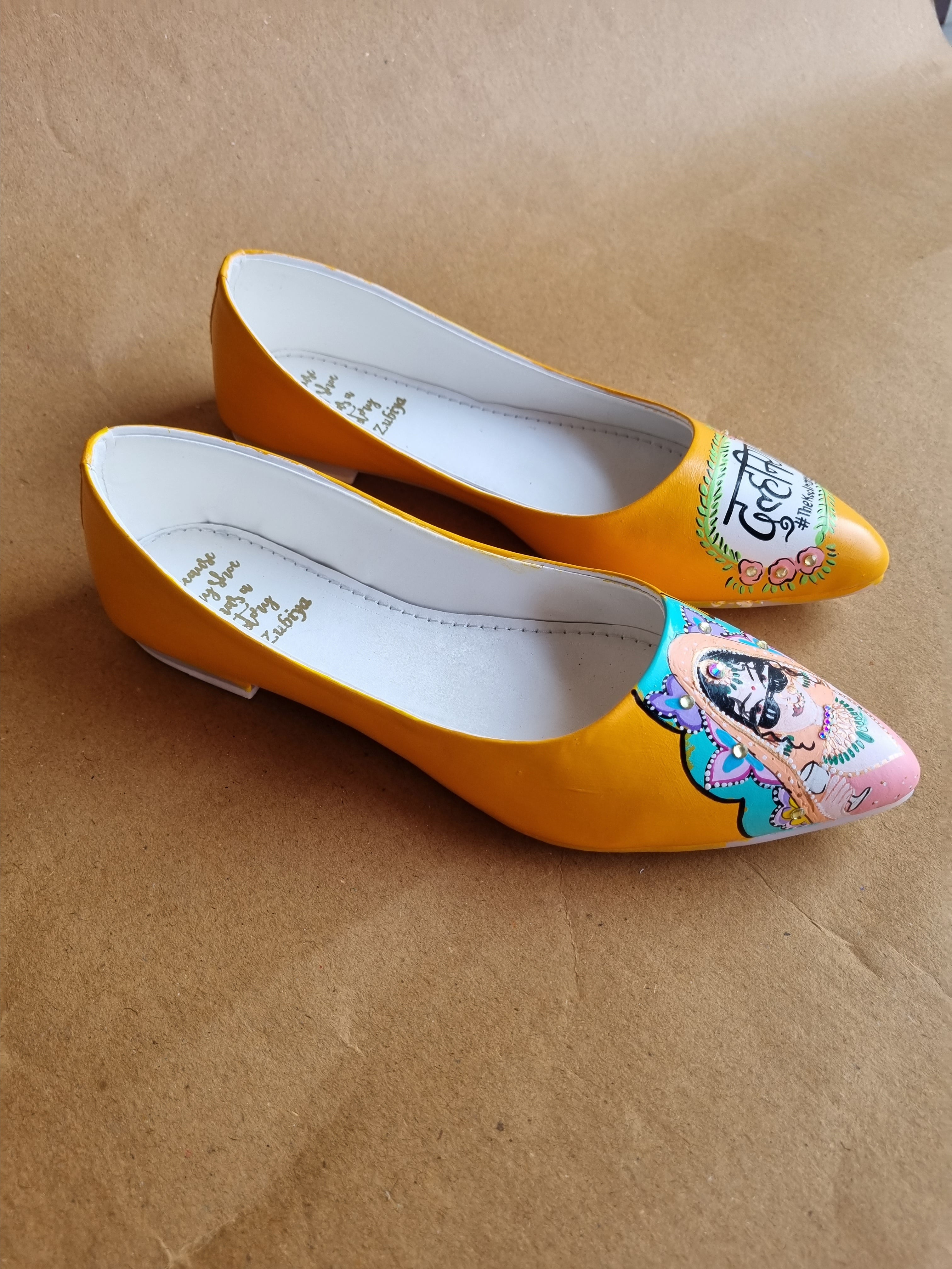 Orangish yellow swag dulhan pointed juttis