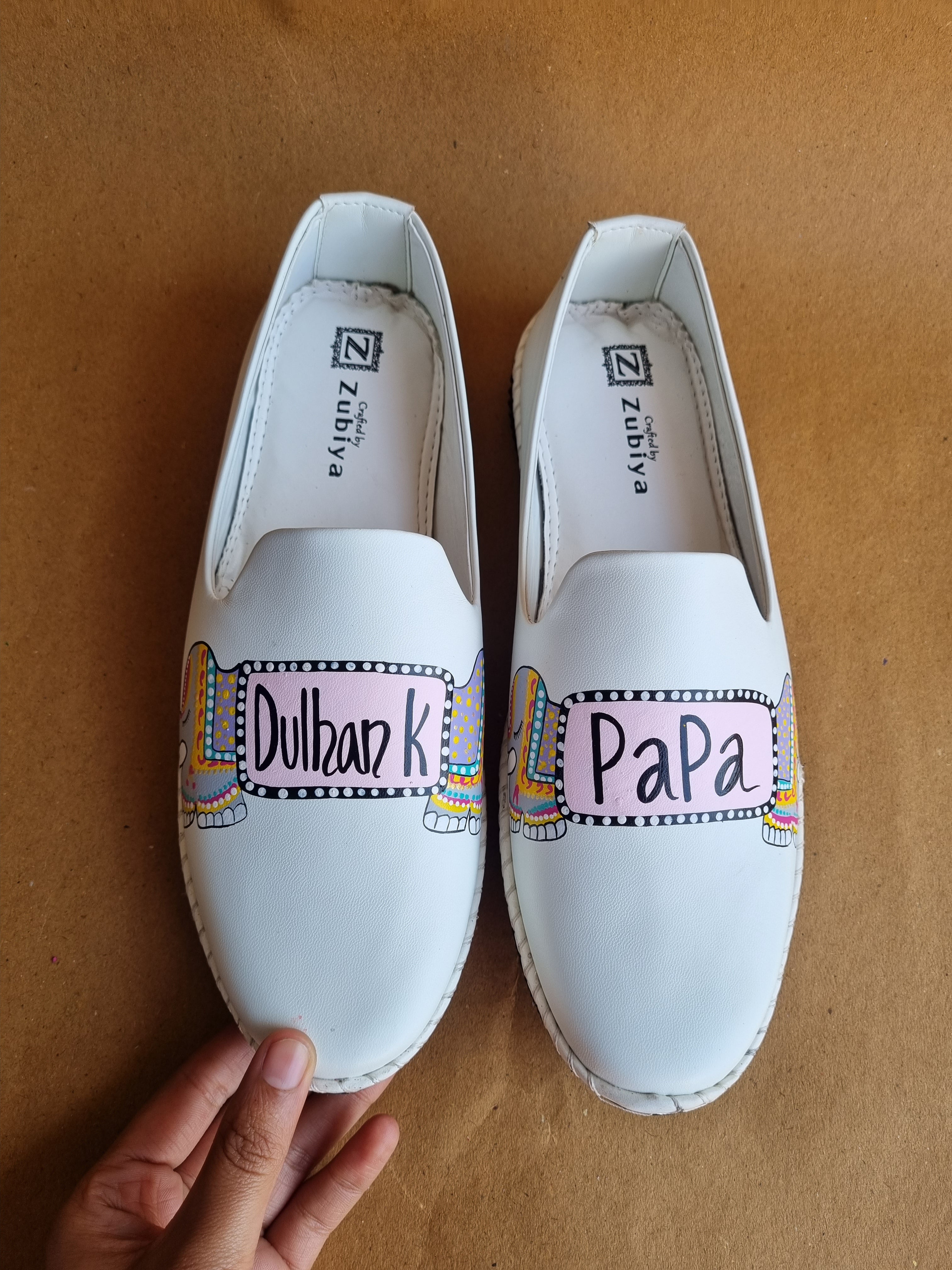 White baby pink dulhan ke papa mojris