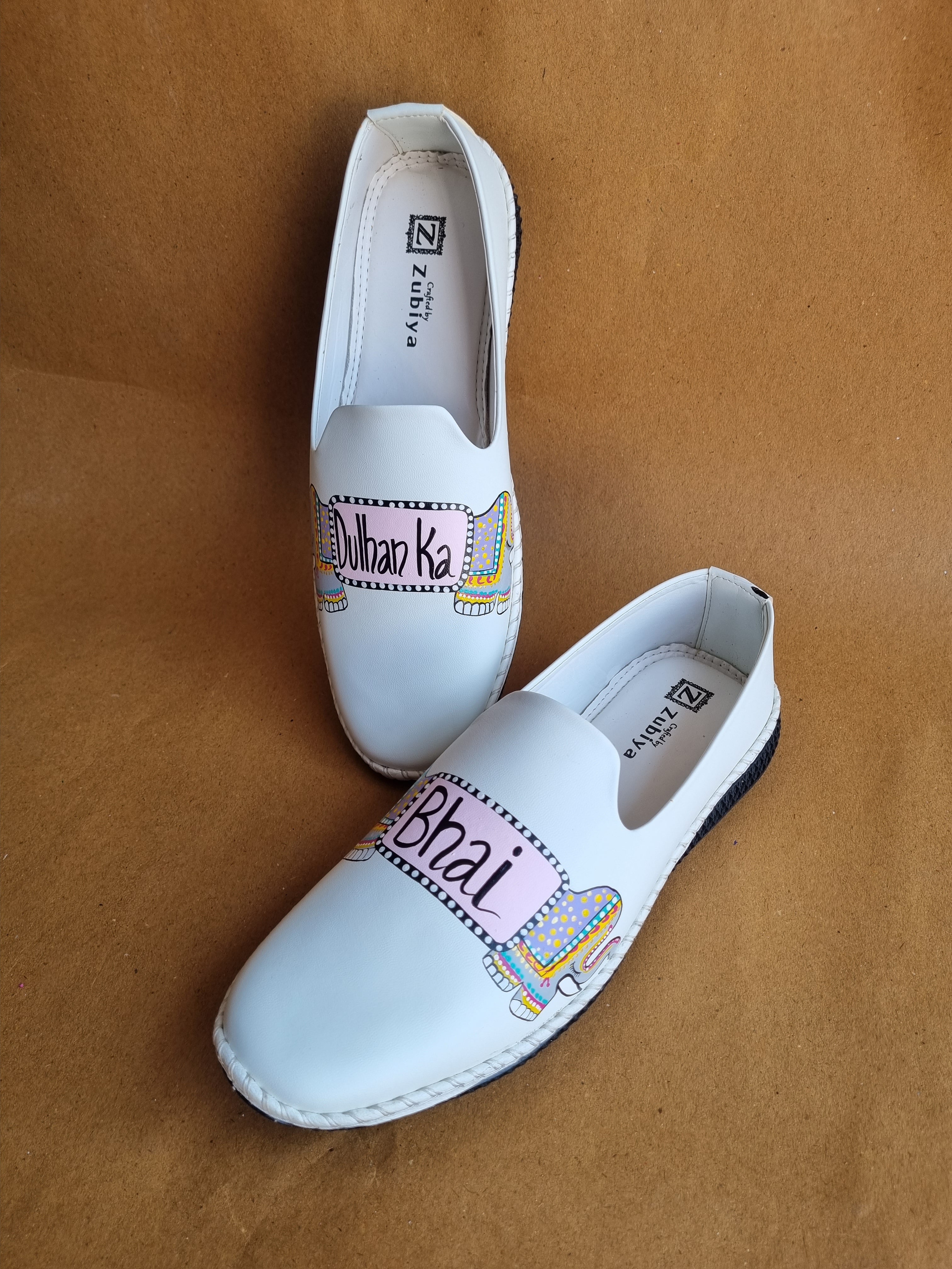 White baby pink dulhan ka bhai mojris