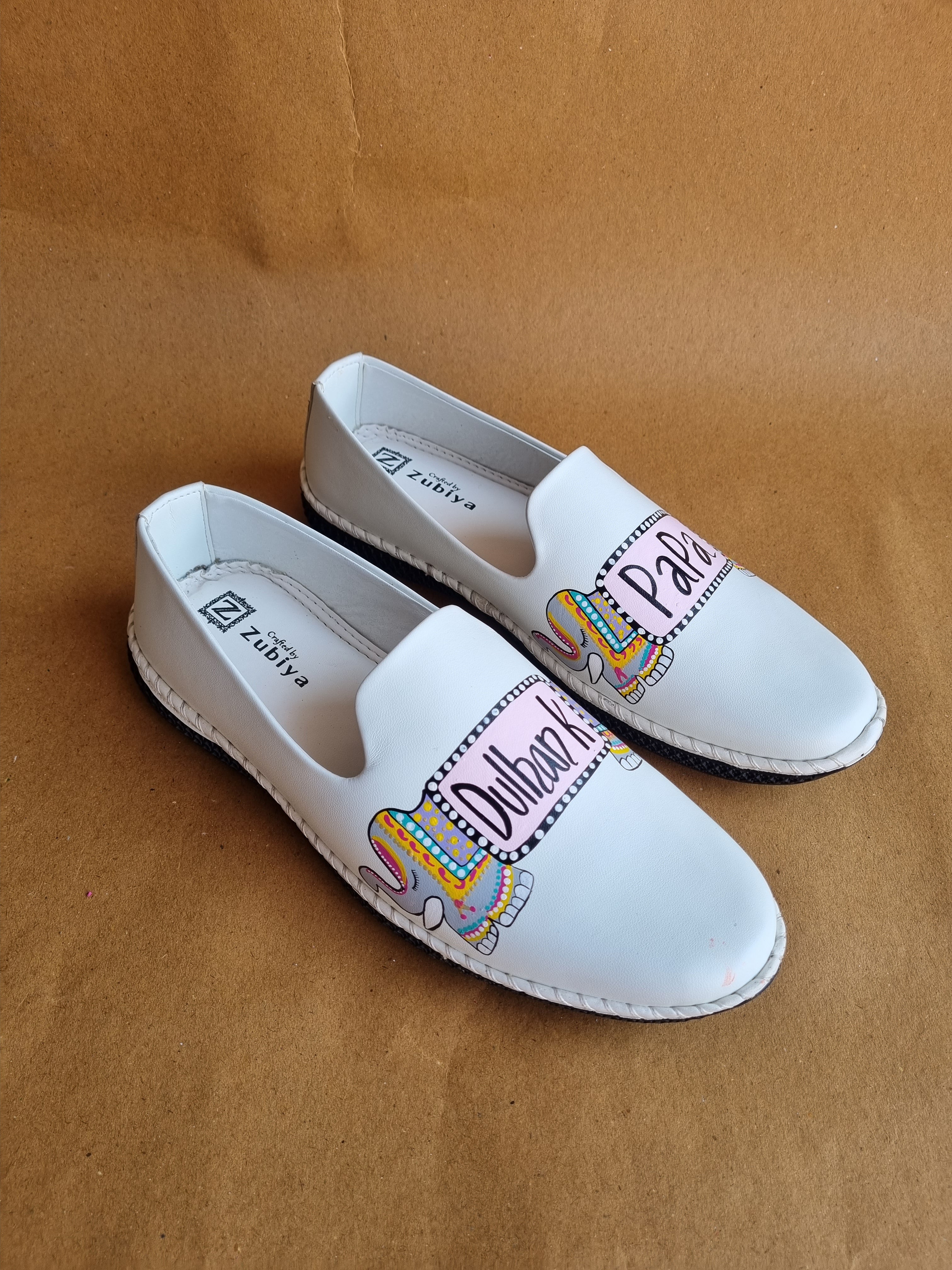 White baby pink dulhan ke papa mojris