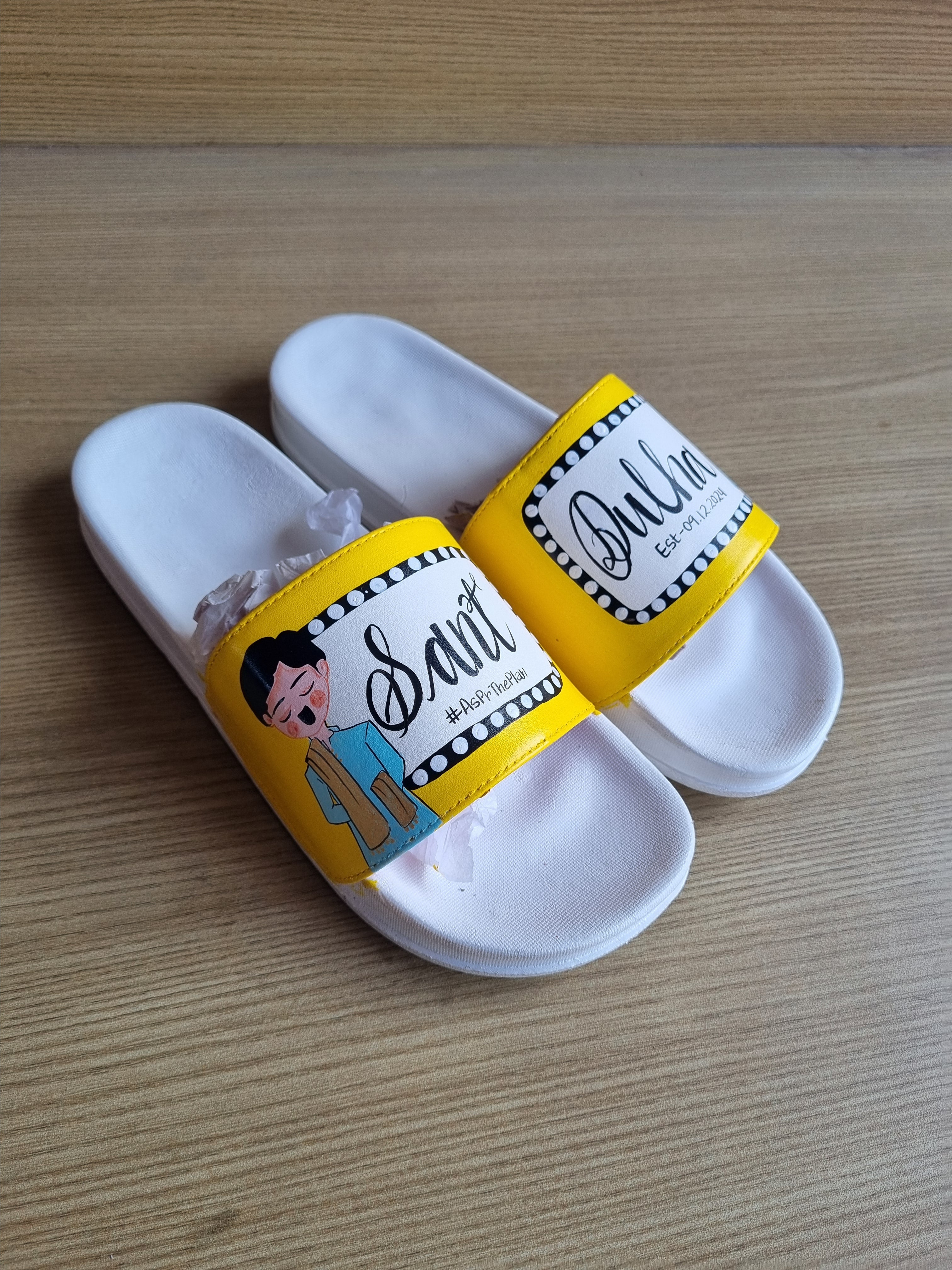 yellow/peach both side artwork couple flats combo