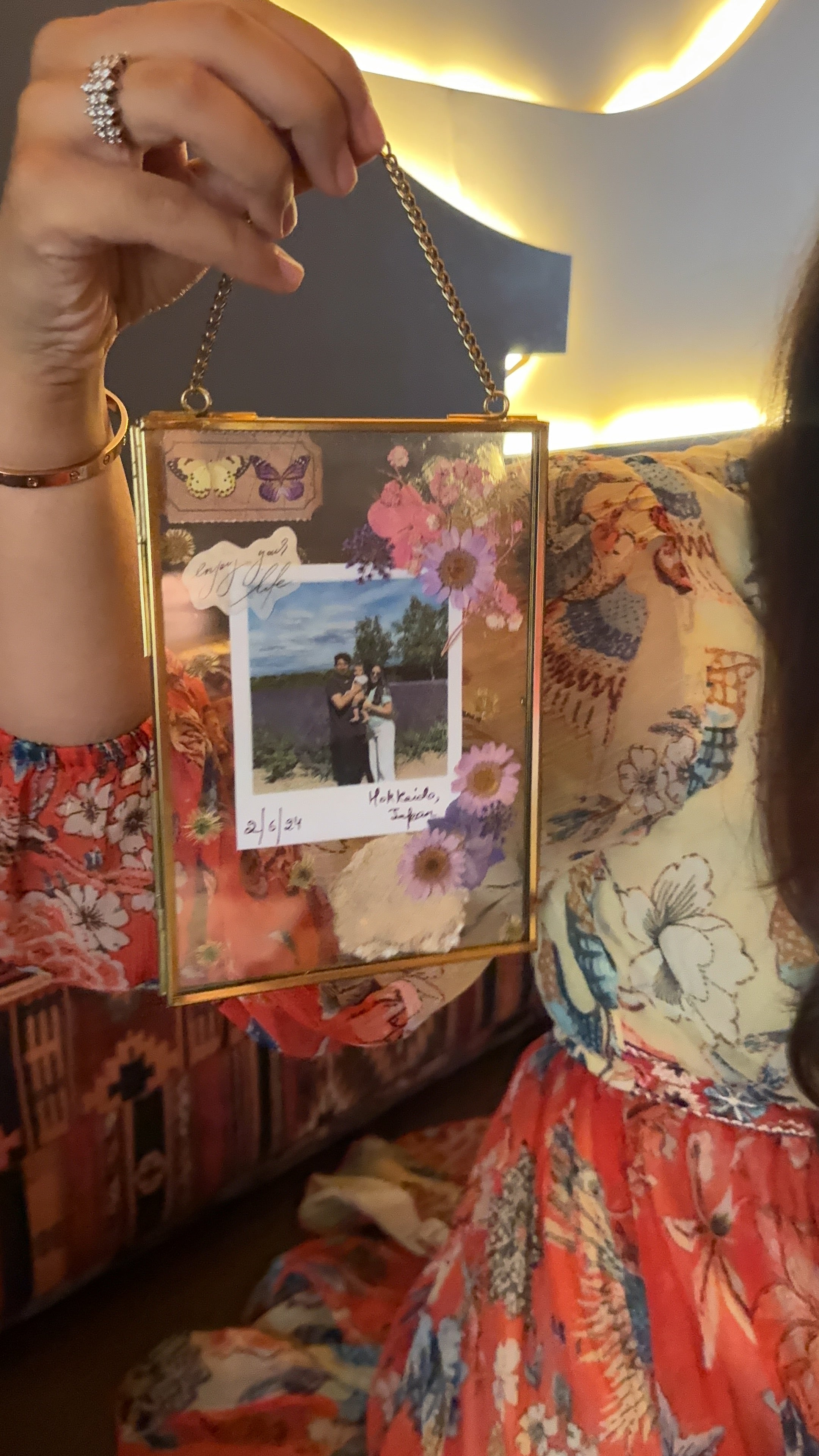 Pressed flower photo frame with photo