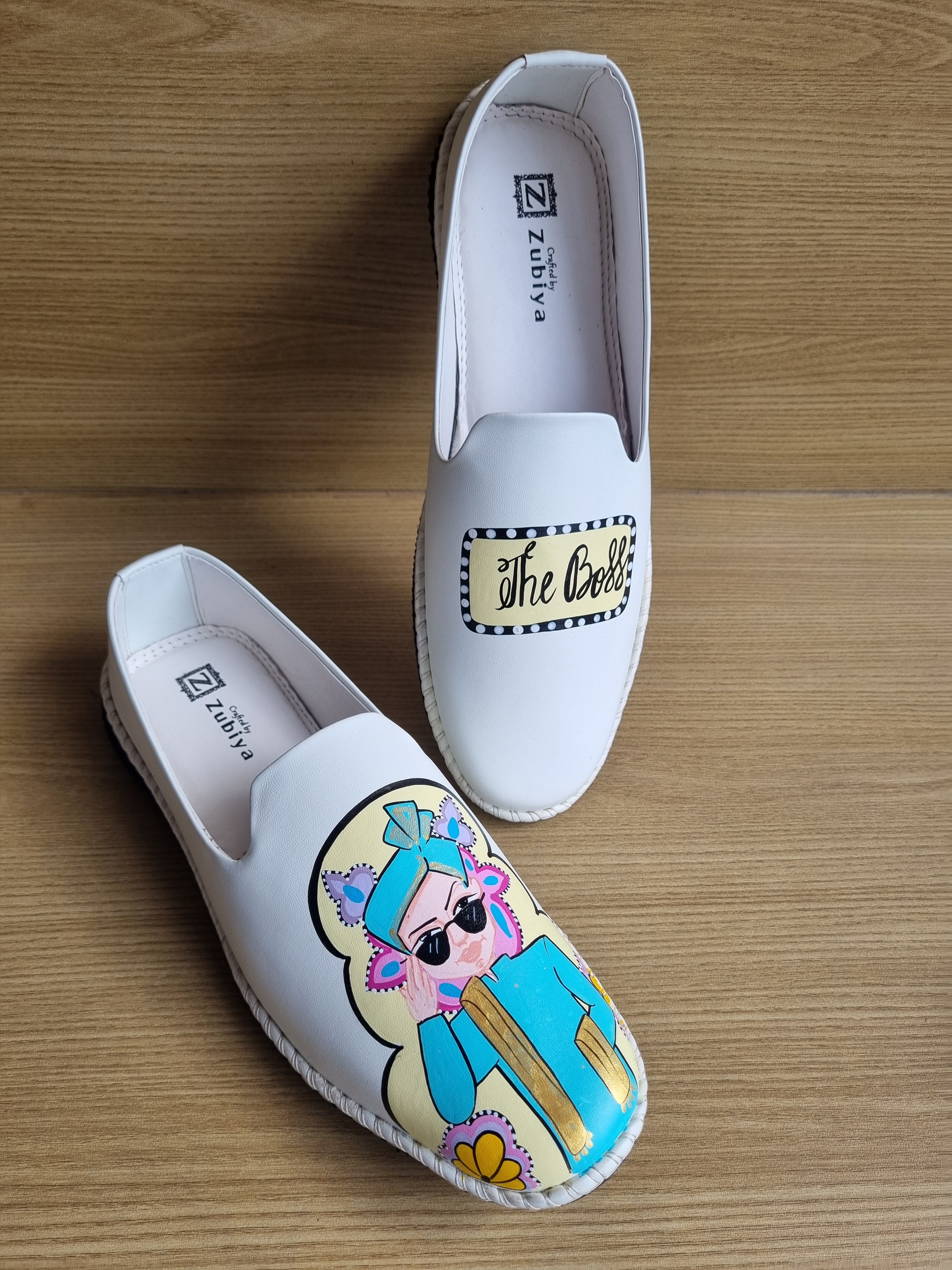 White pink Mojris-juttis combo