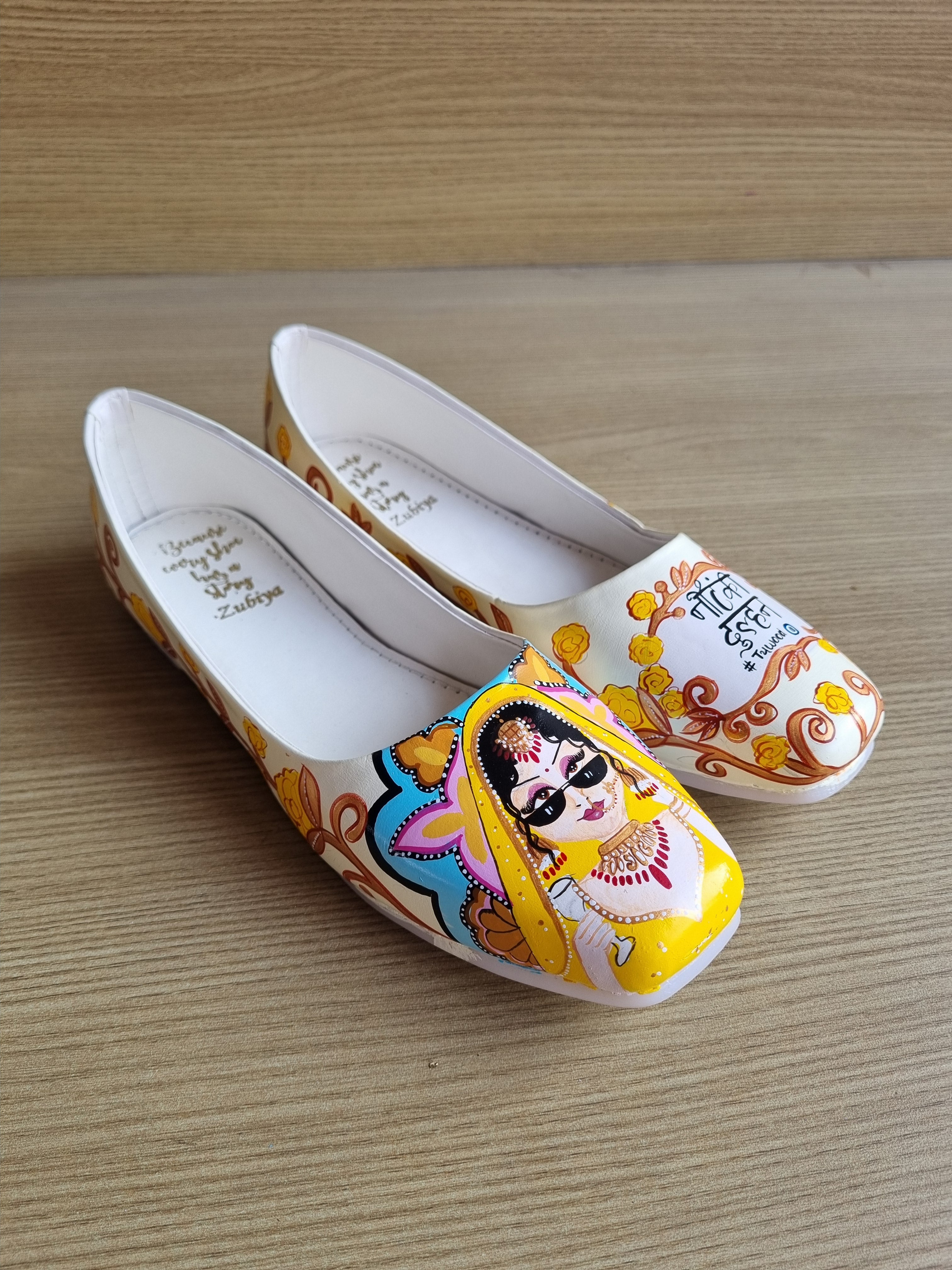 Beige rose gold dulhaniya pointed juttis