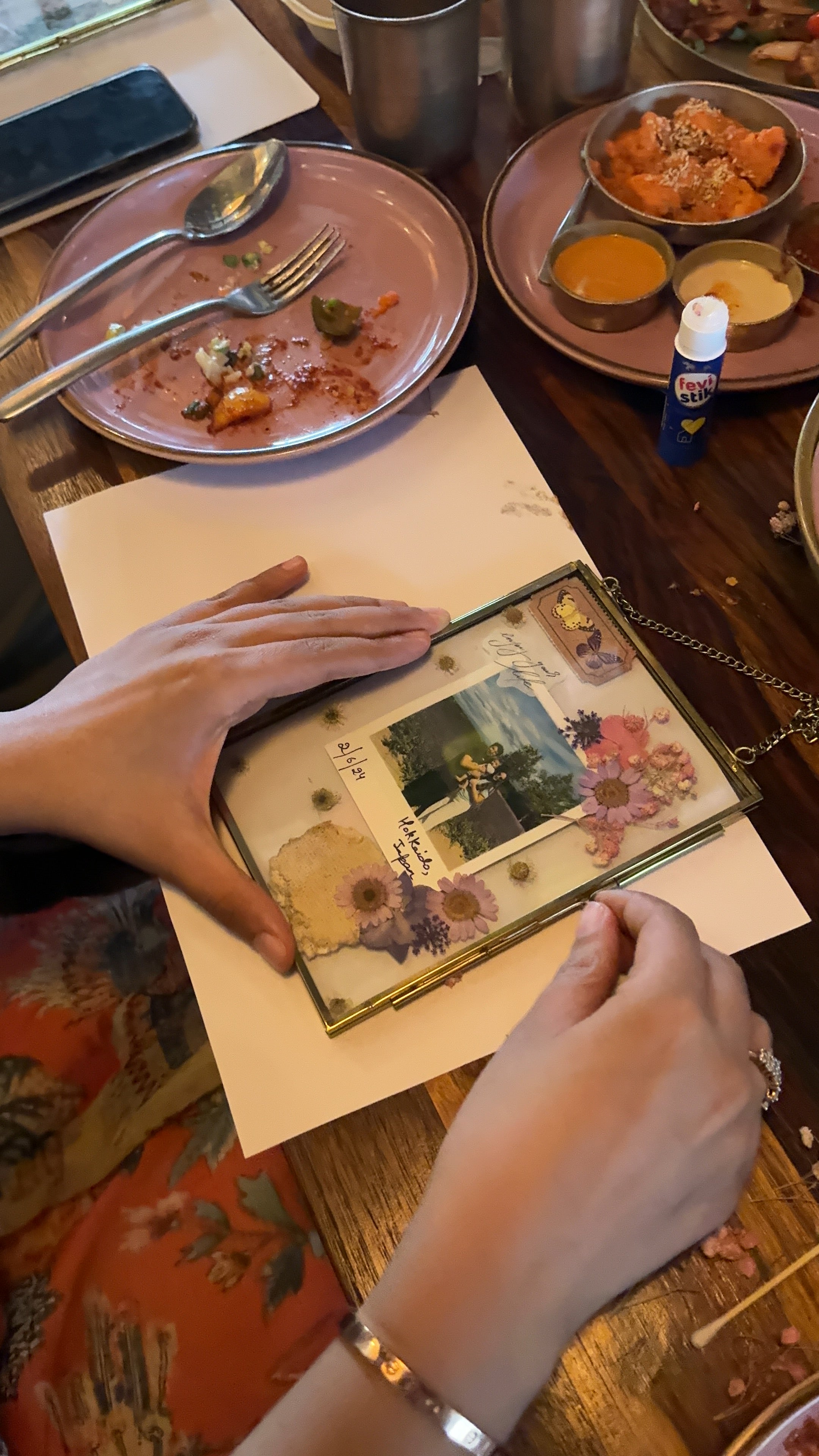 Pressed flower photo frame with photo