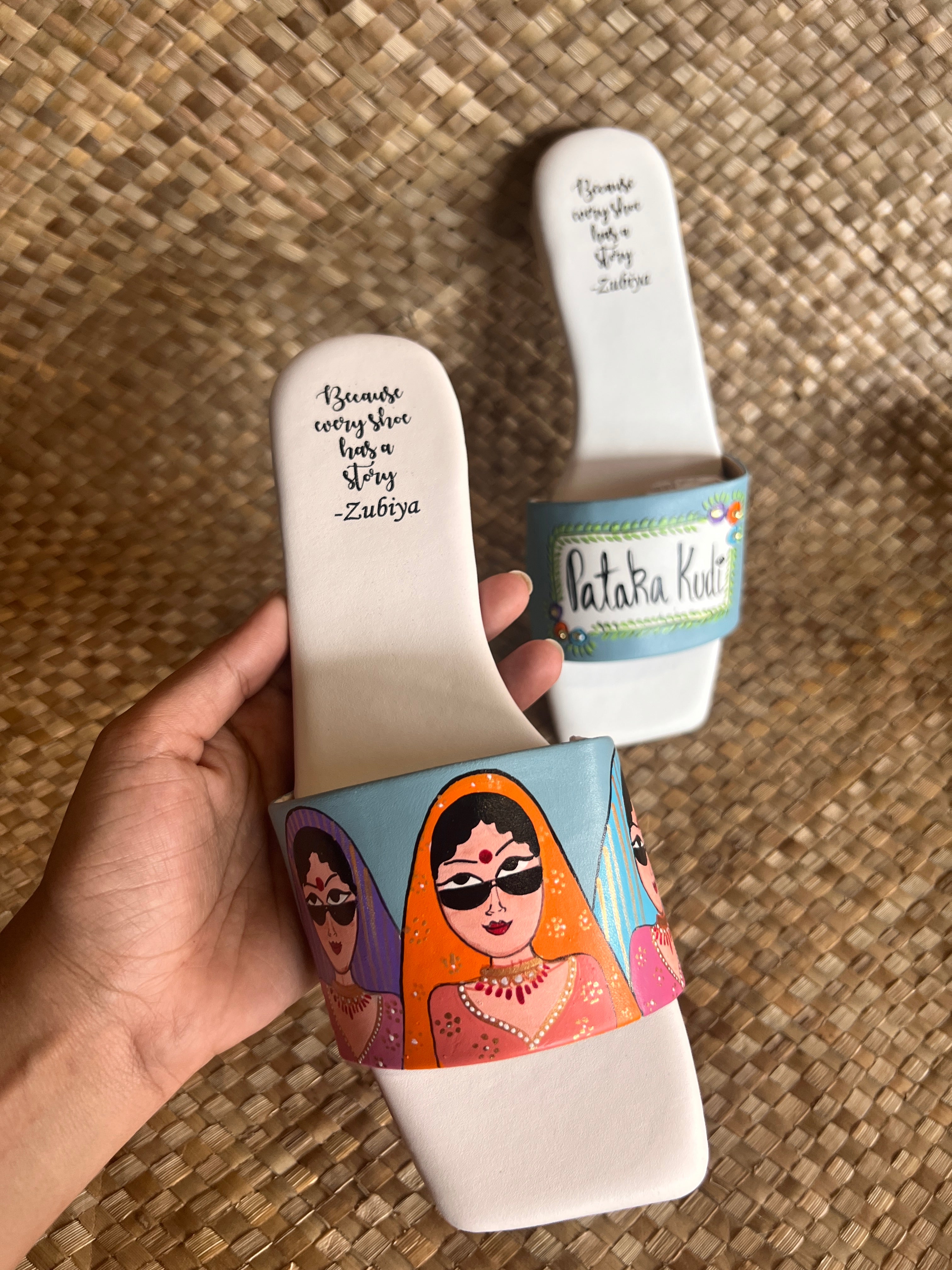 Womania Slides sq toe