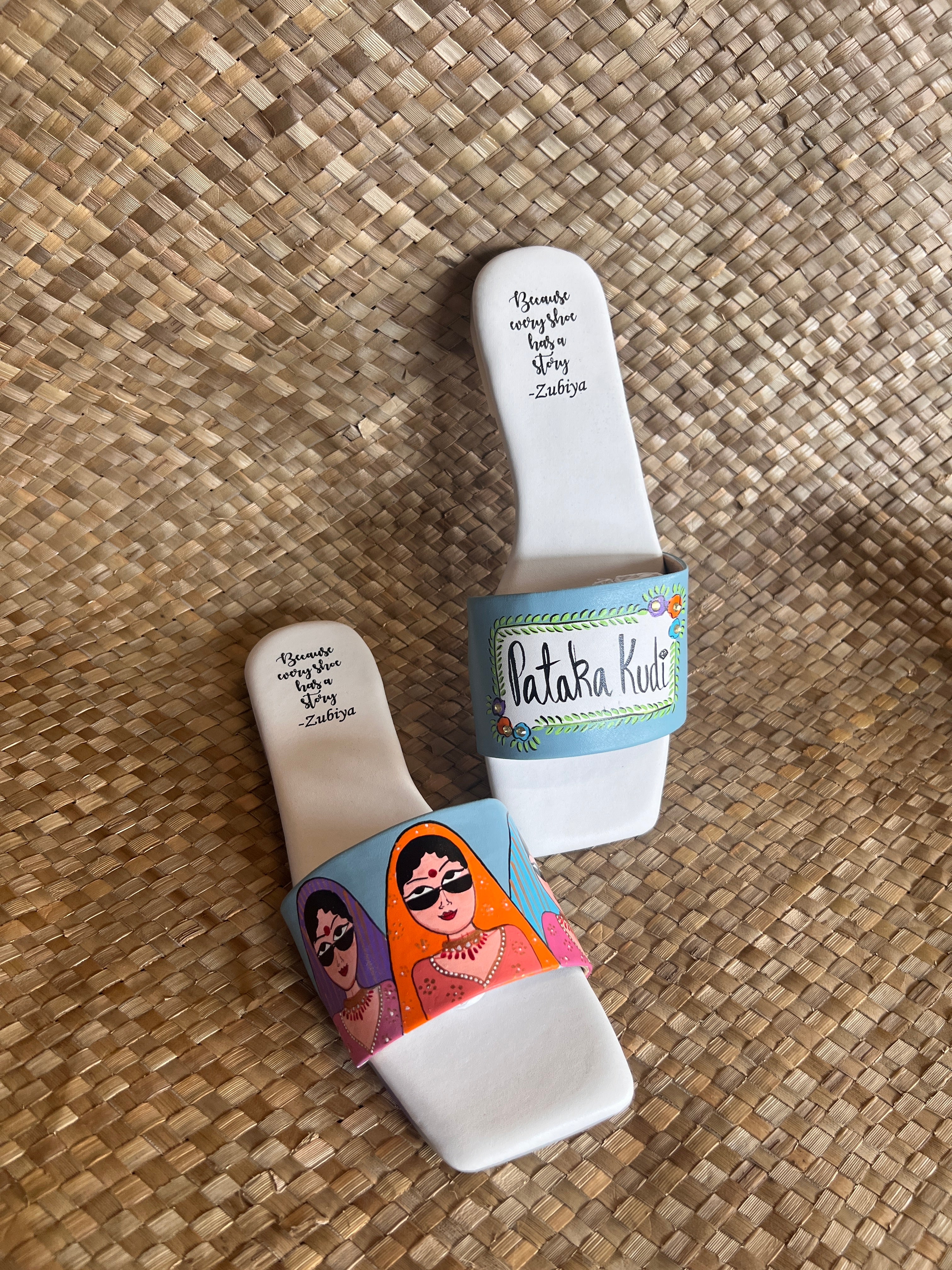 Womania Slides sq toe