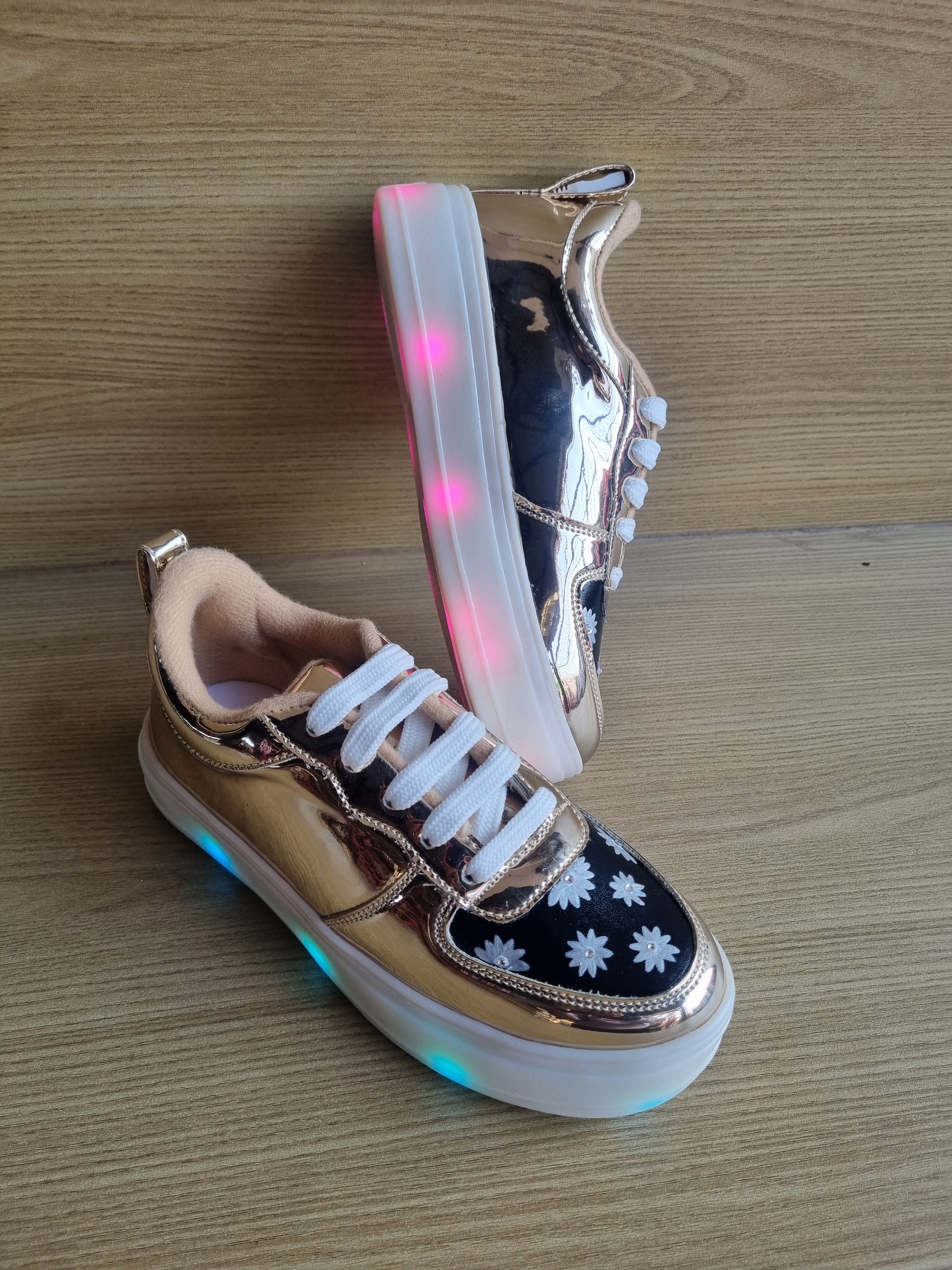 LED RECHARGEABLE GOLDEN sunflower sneakers