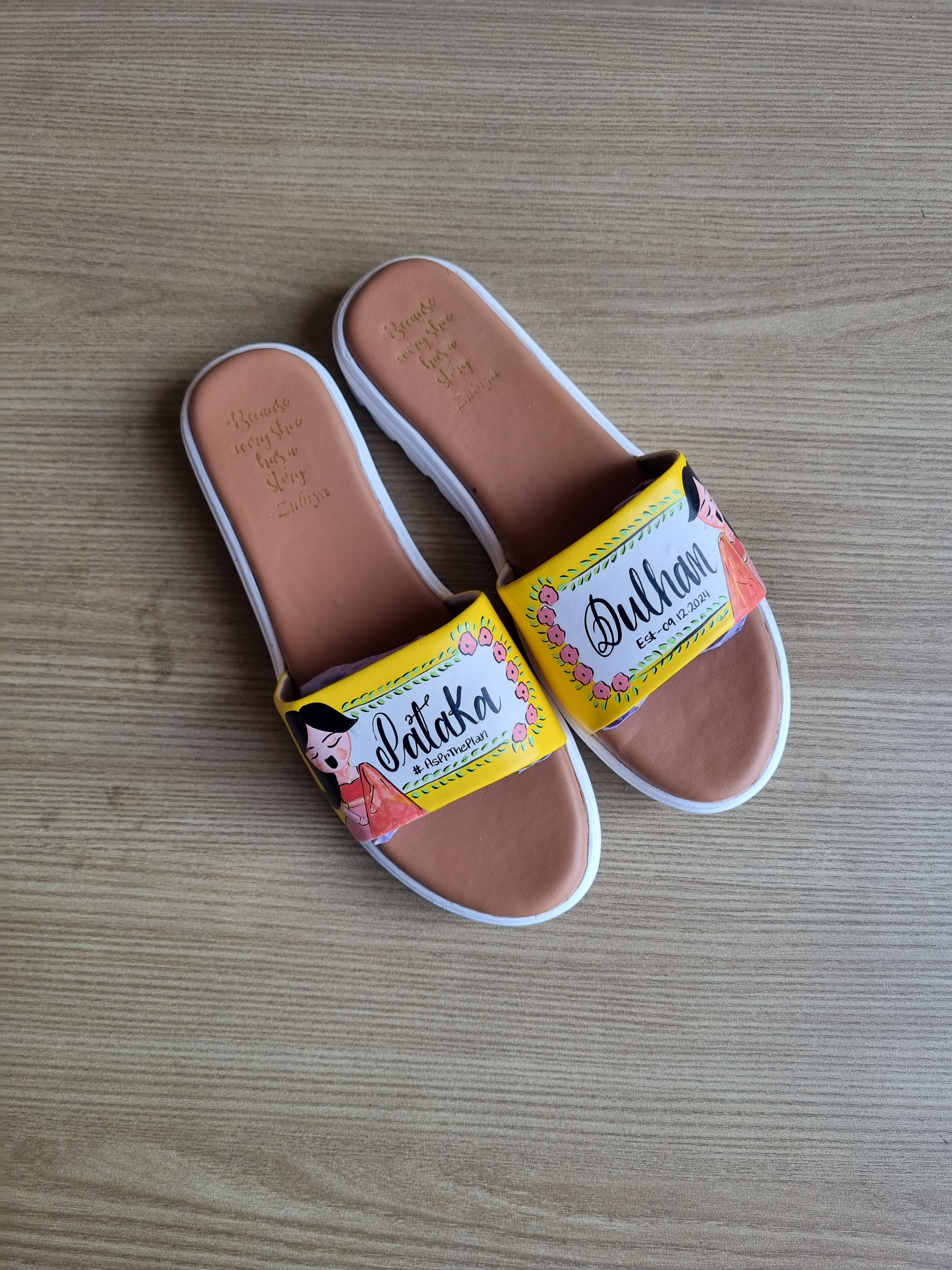 yellow/peach both side artwork couple flats combo