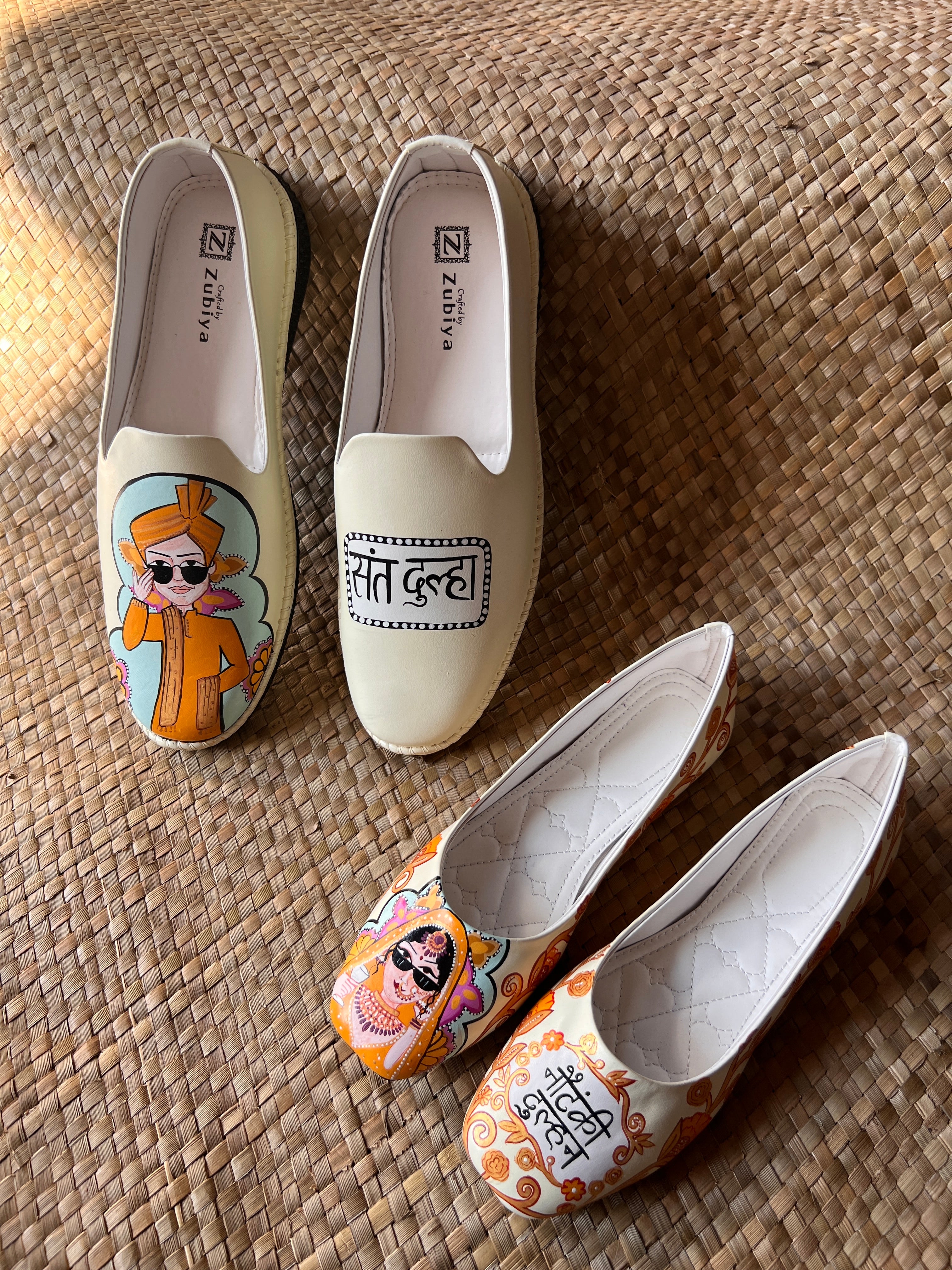 Cream juttis couple combo