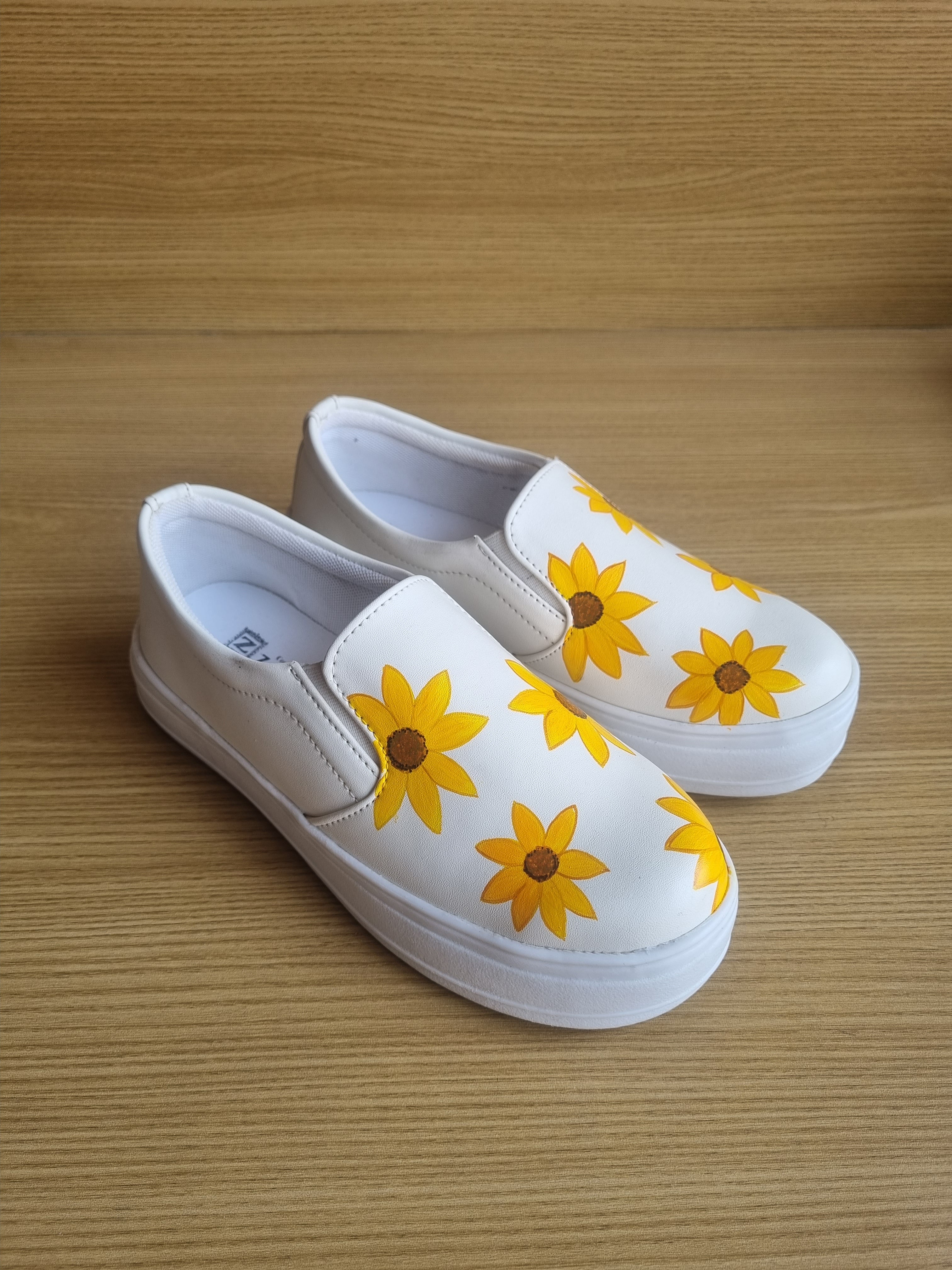 Sunflower me slip-ons