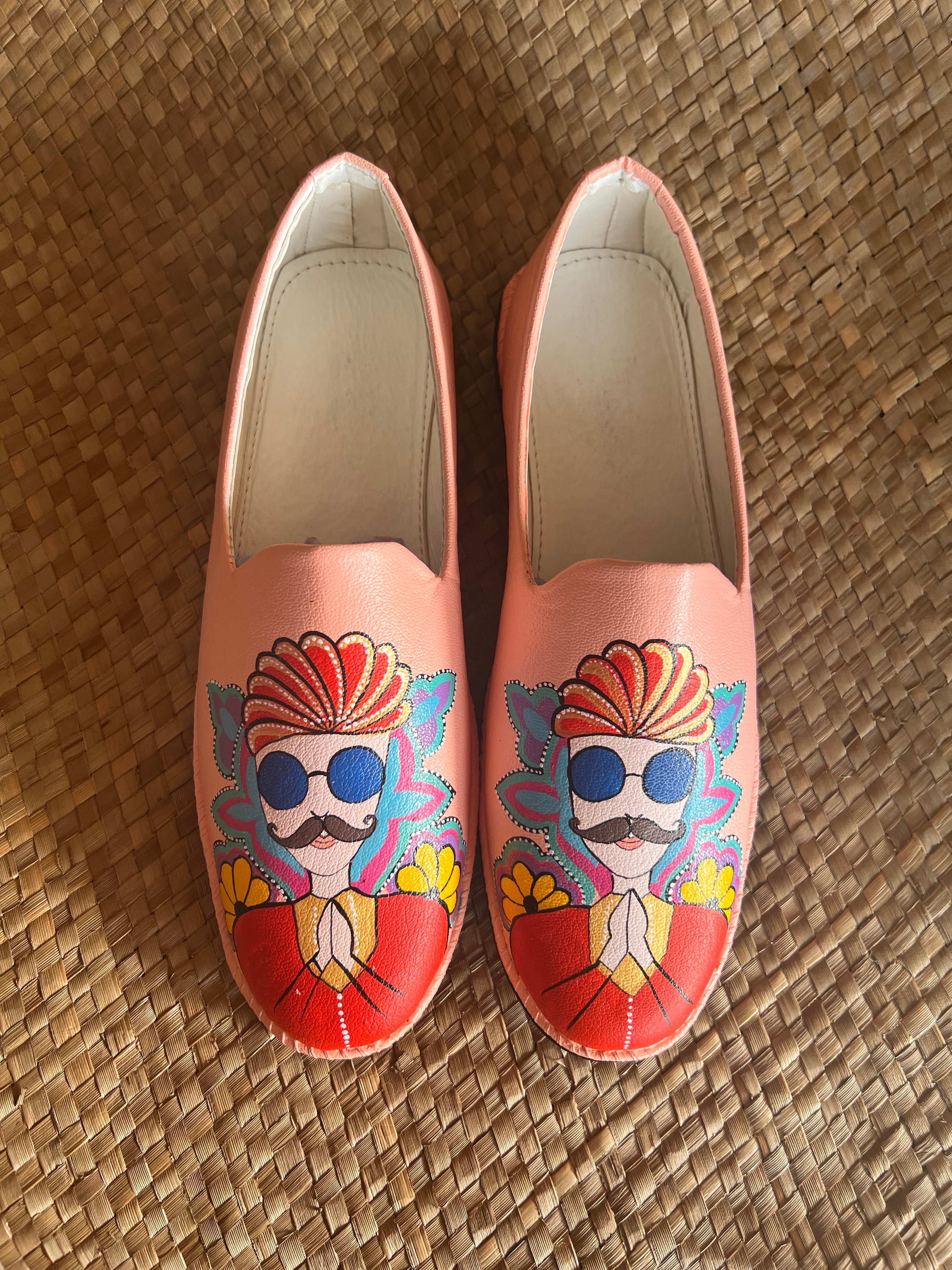 Peach rajasthani dulha mojris