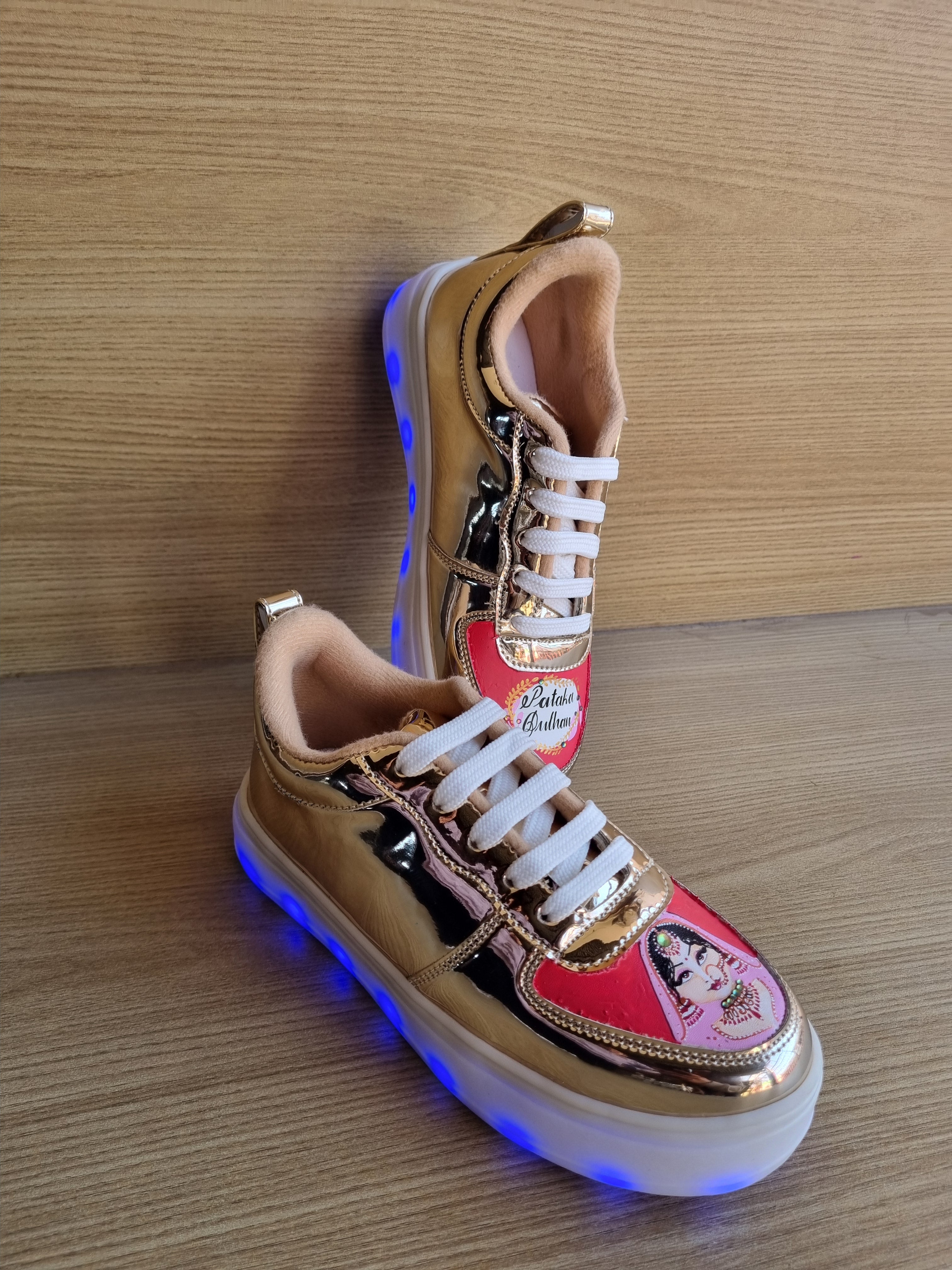 LED RECHARGEABLE GOLDEN BRIDAL  sneakers