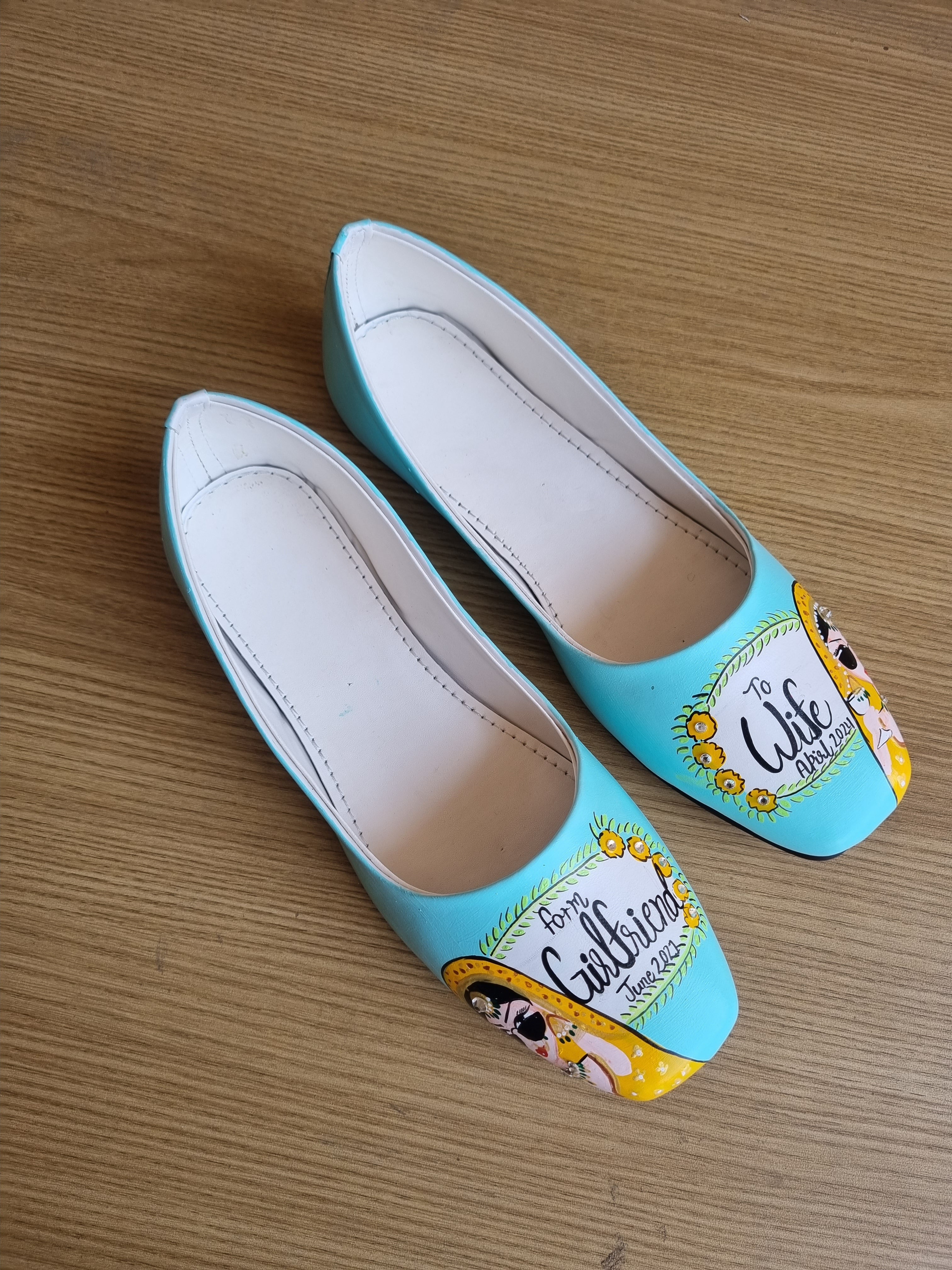 Ice blue dulhaniya sq. Toe juttis