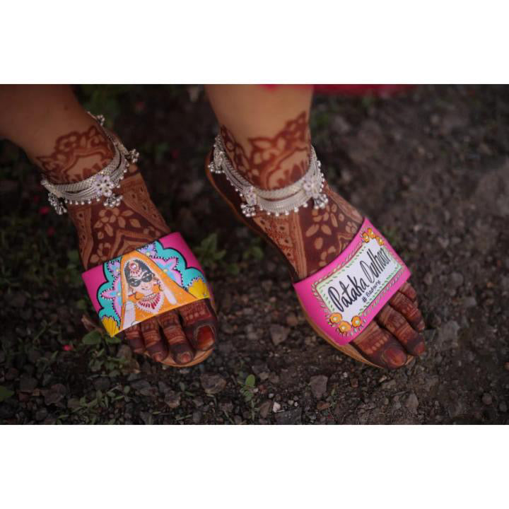 Hot pink Swag Dulhan Artwork Wedges