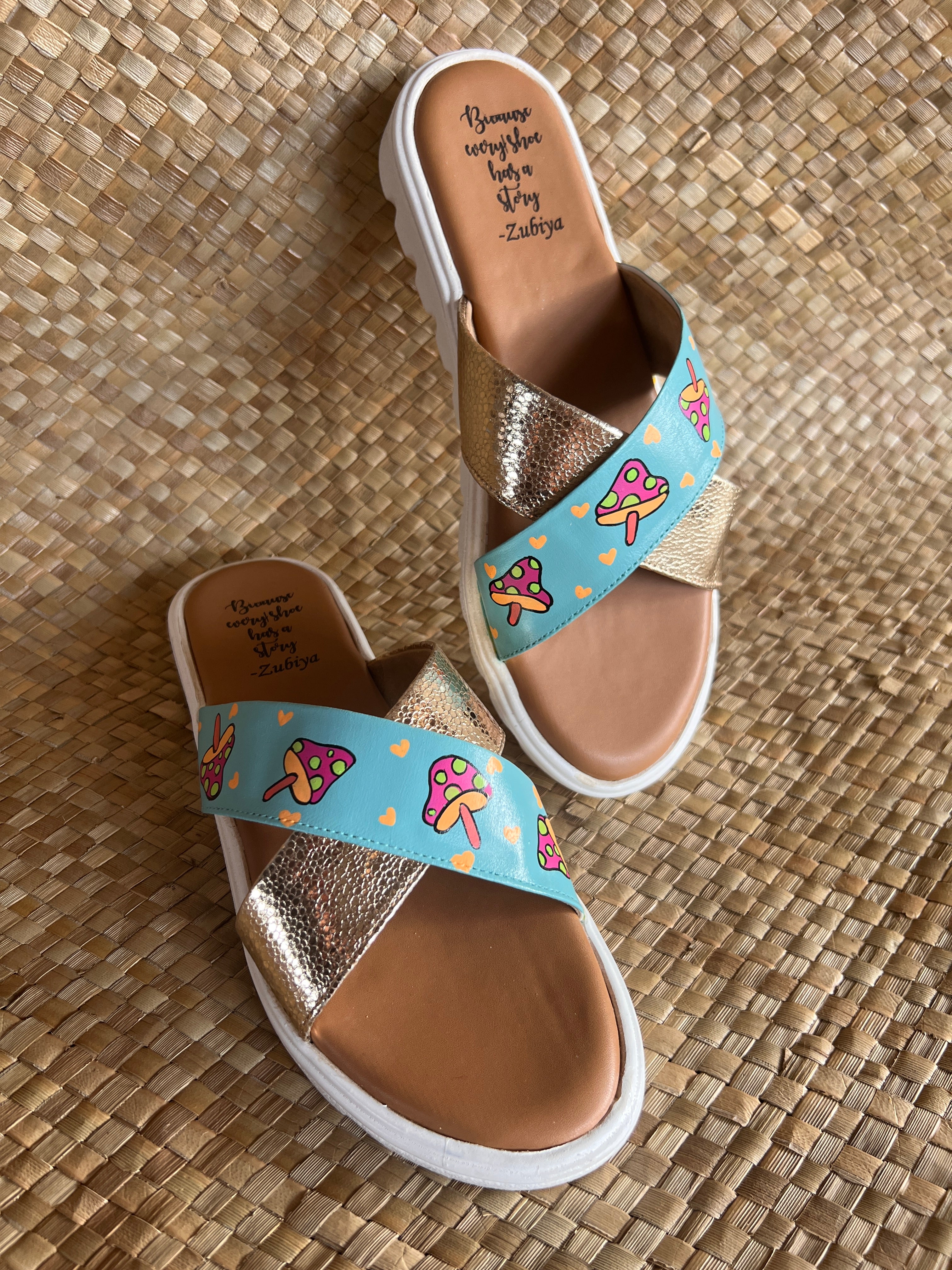 Criss cross mushroom slides