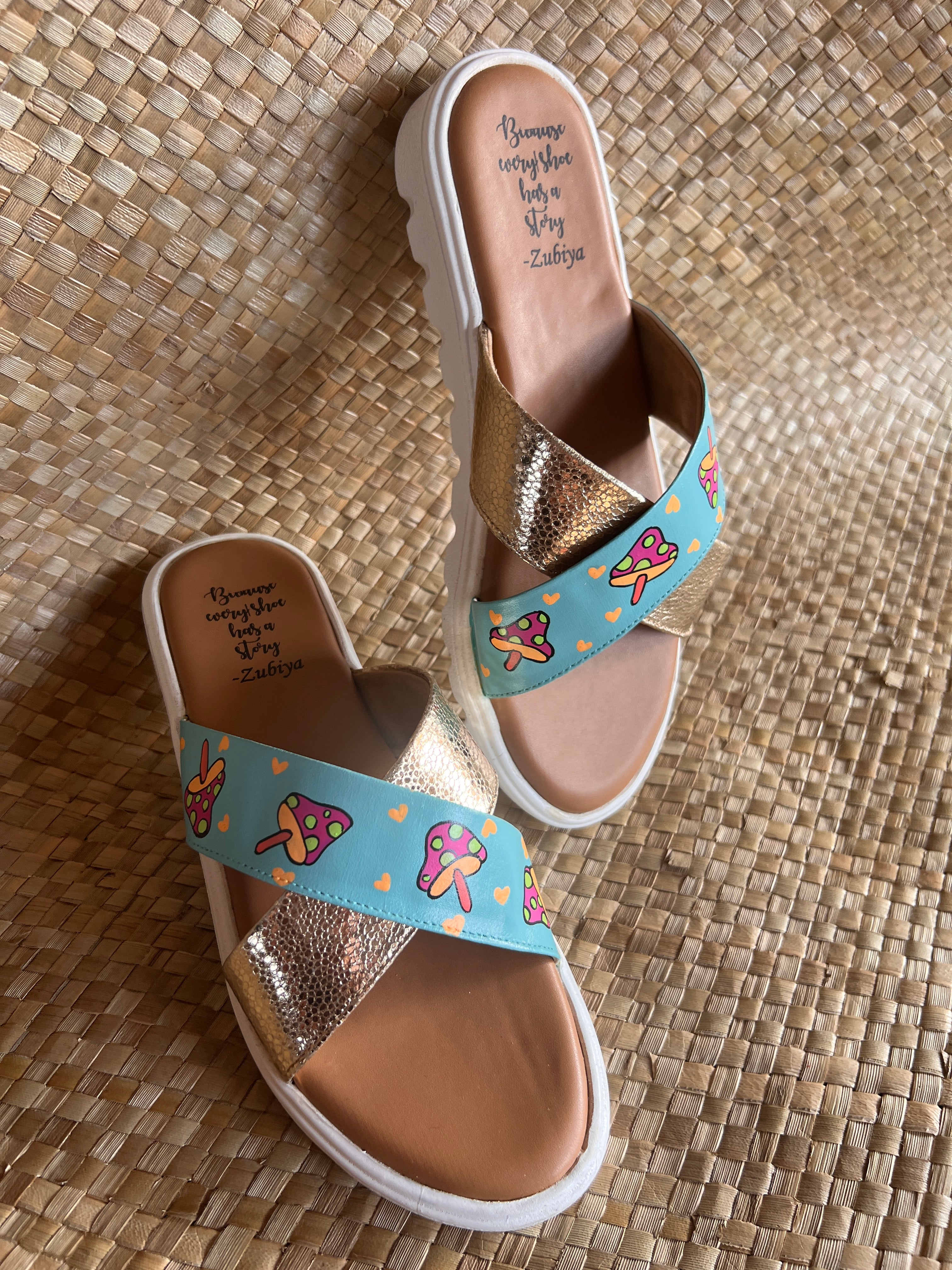 Criss cross mushroom slides