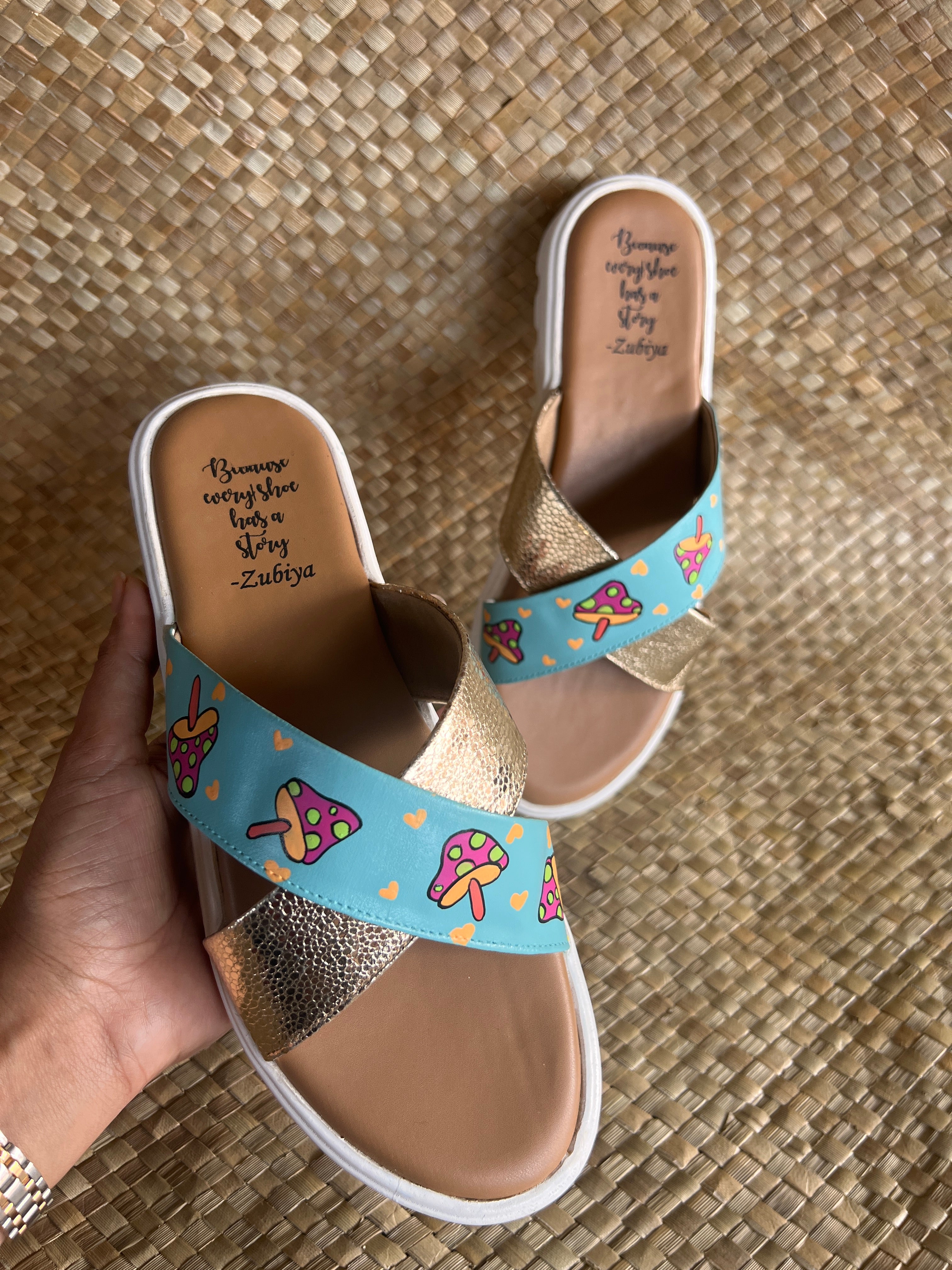 Criss cross mushroom slides