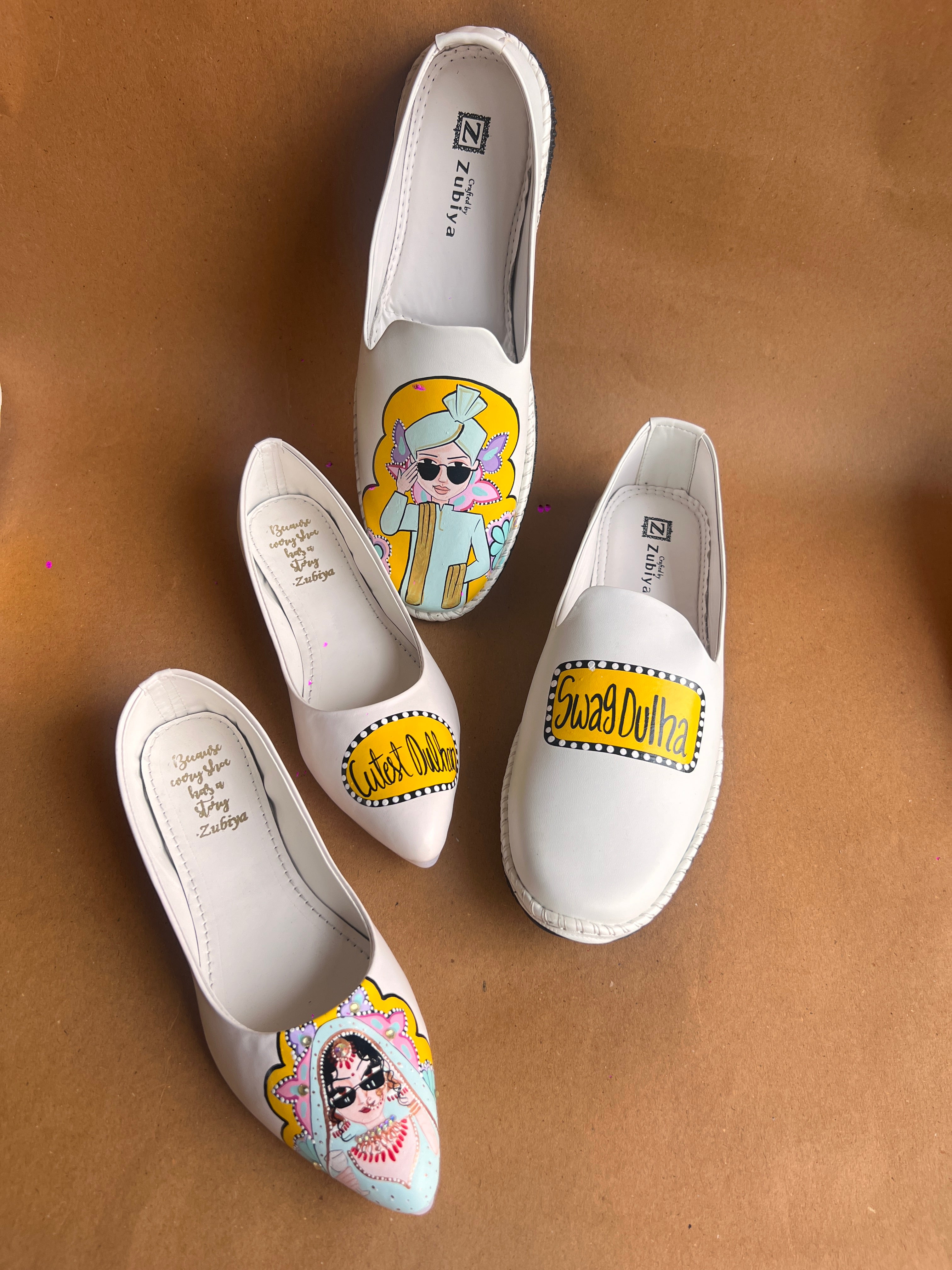 White - yellow juttis couple combo