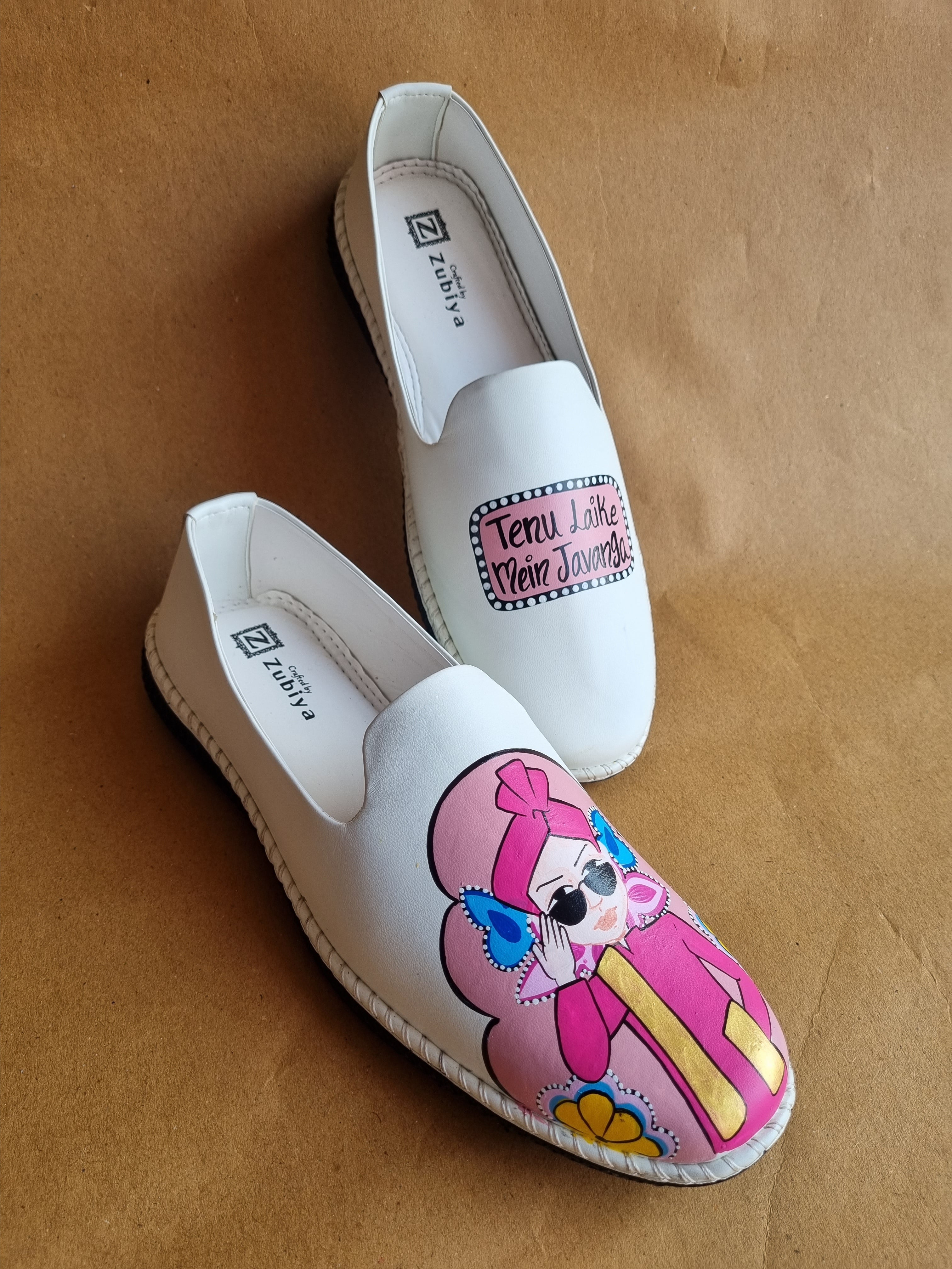 White- pastel pink tenu laike dulha mojris