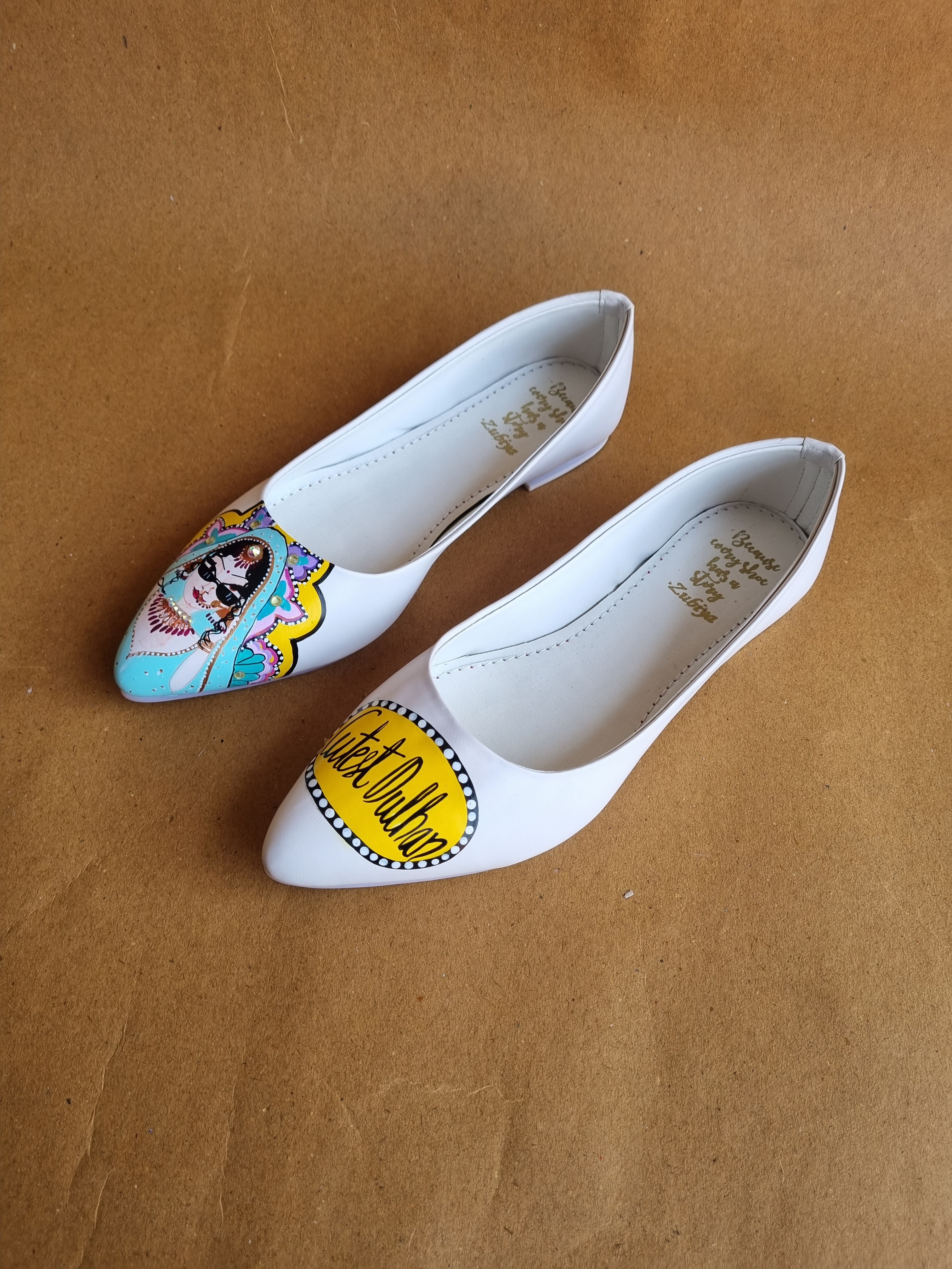 White- yellow swag dulhan pointed juttis