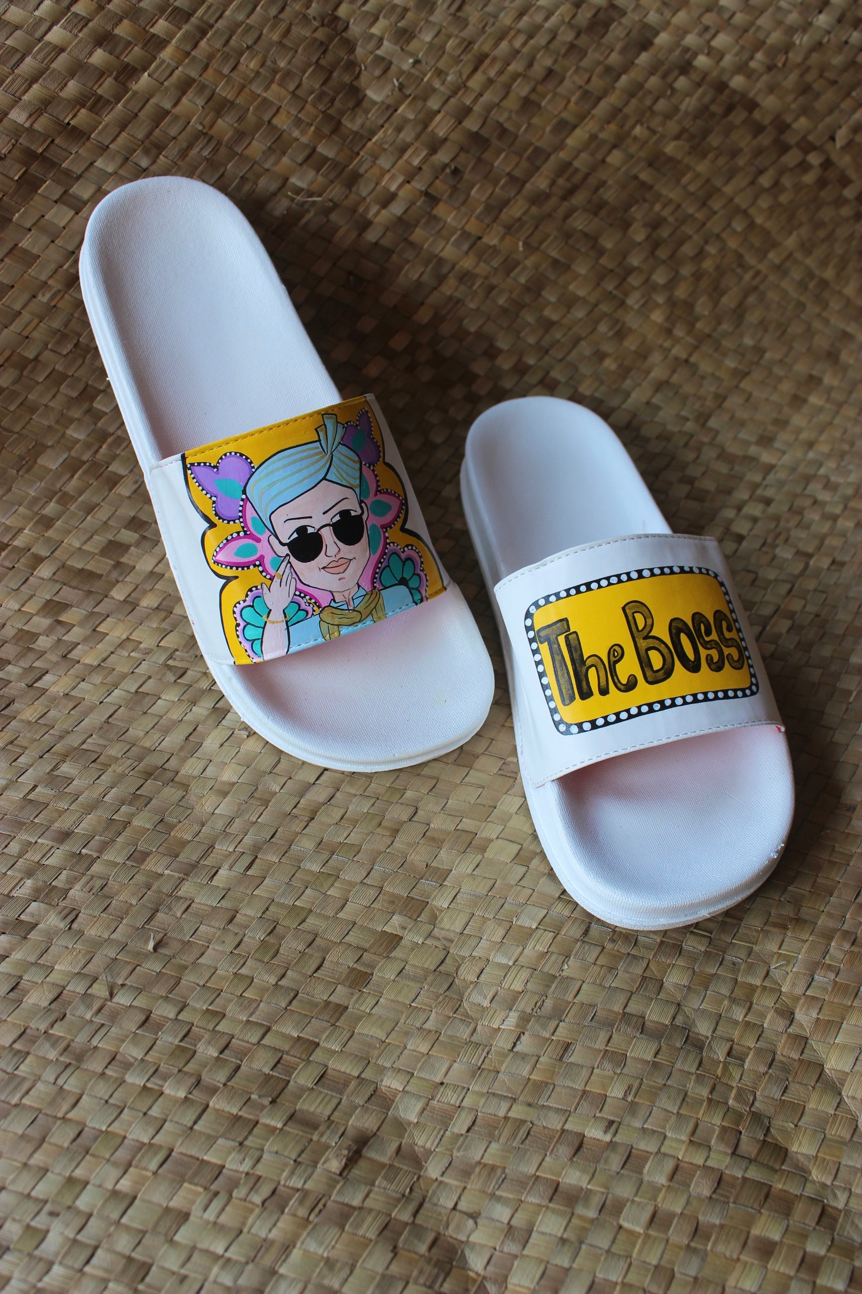 Boss Sliders white-yellow swag couple flats combo