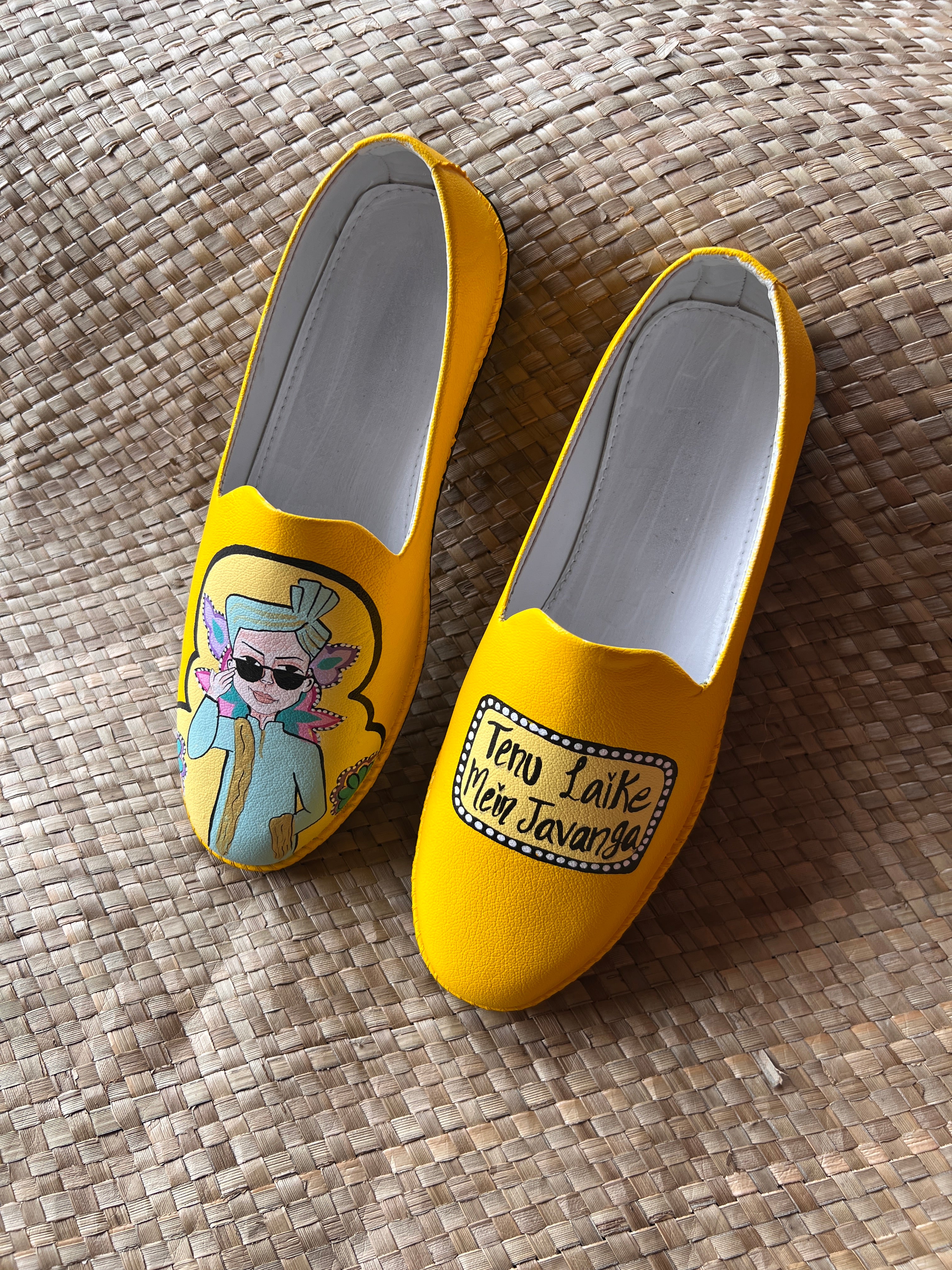 Entire Yellow swag couple combo