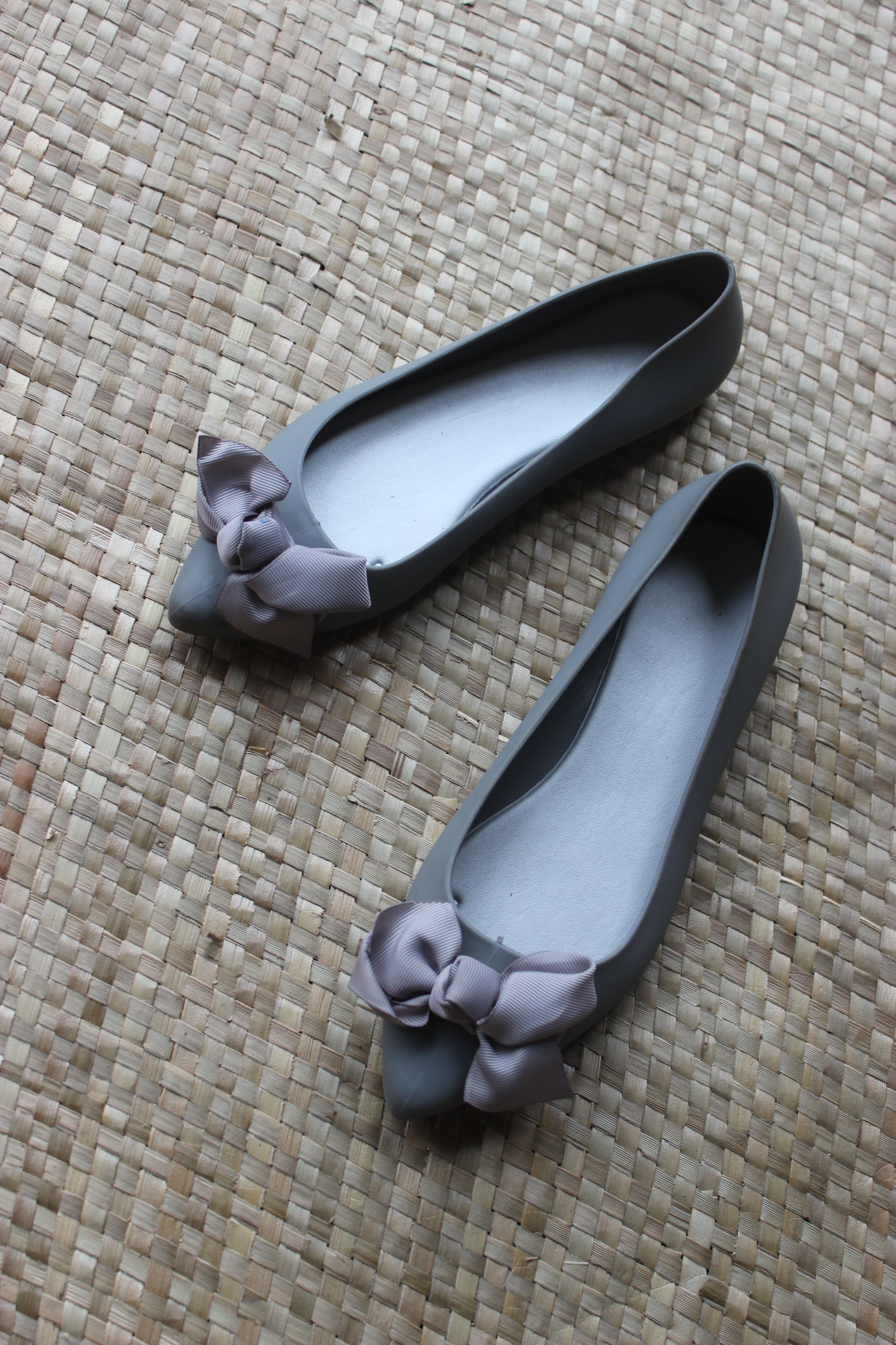 Grey Bow Silicone rain friendly Ballerina