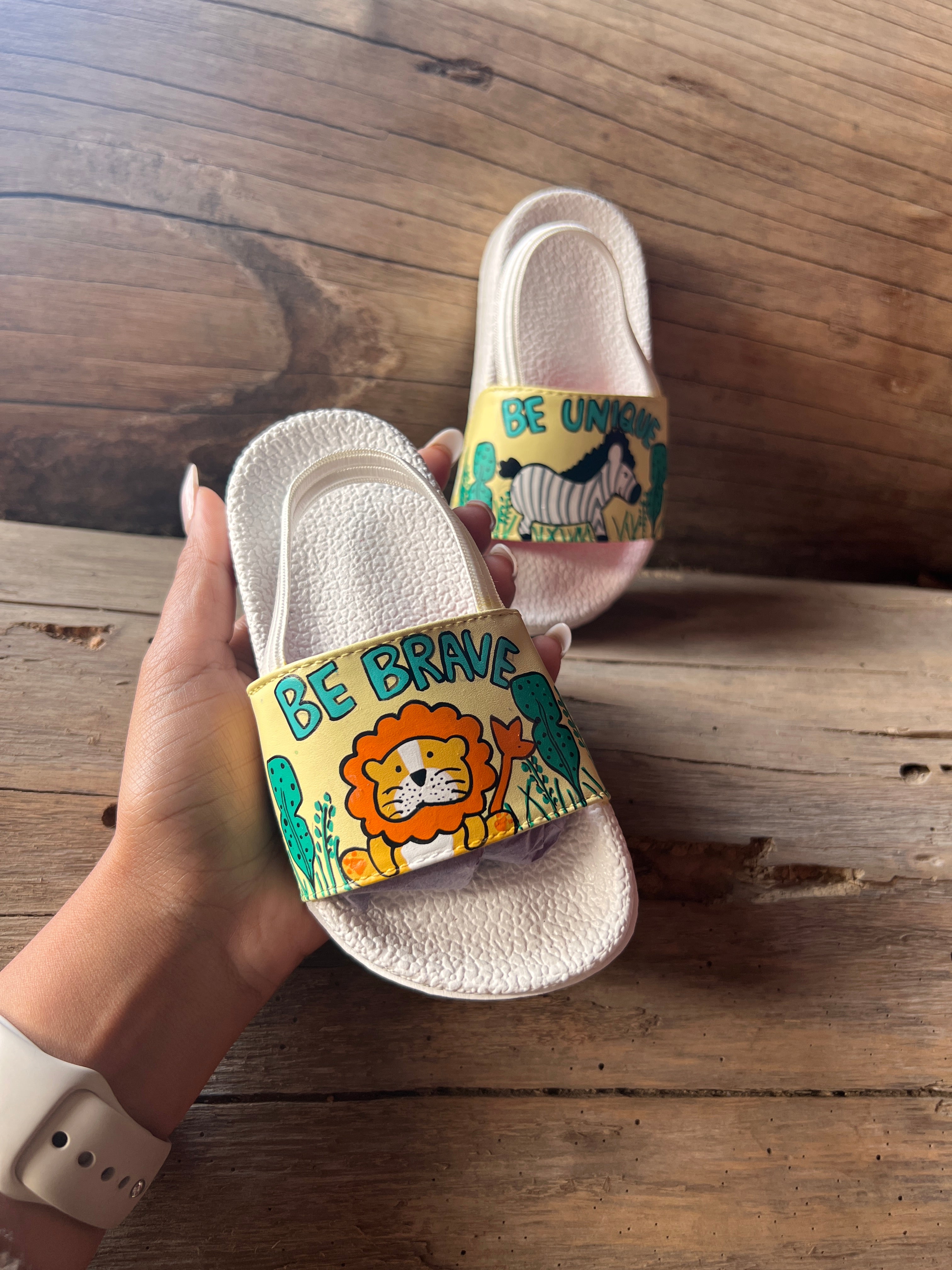 Be Brave - Be Unique Slides