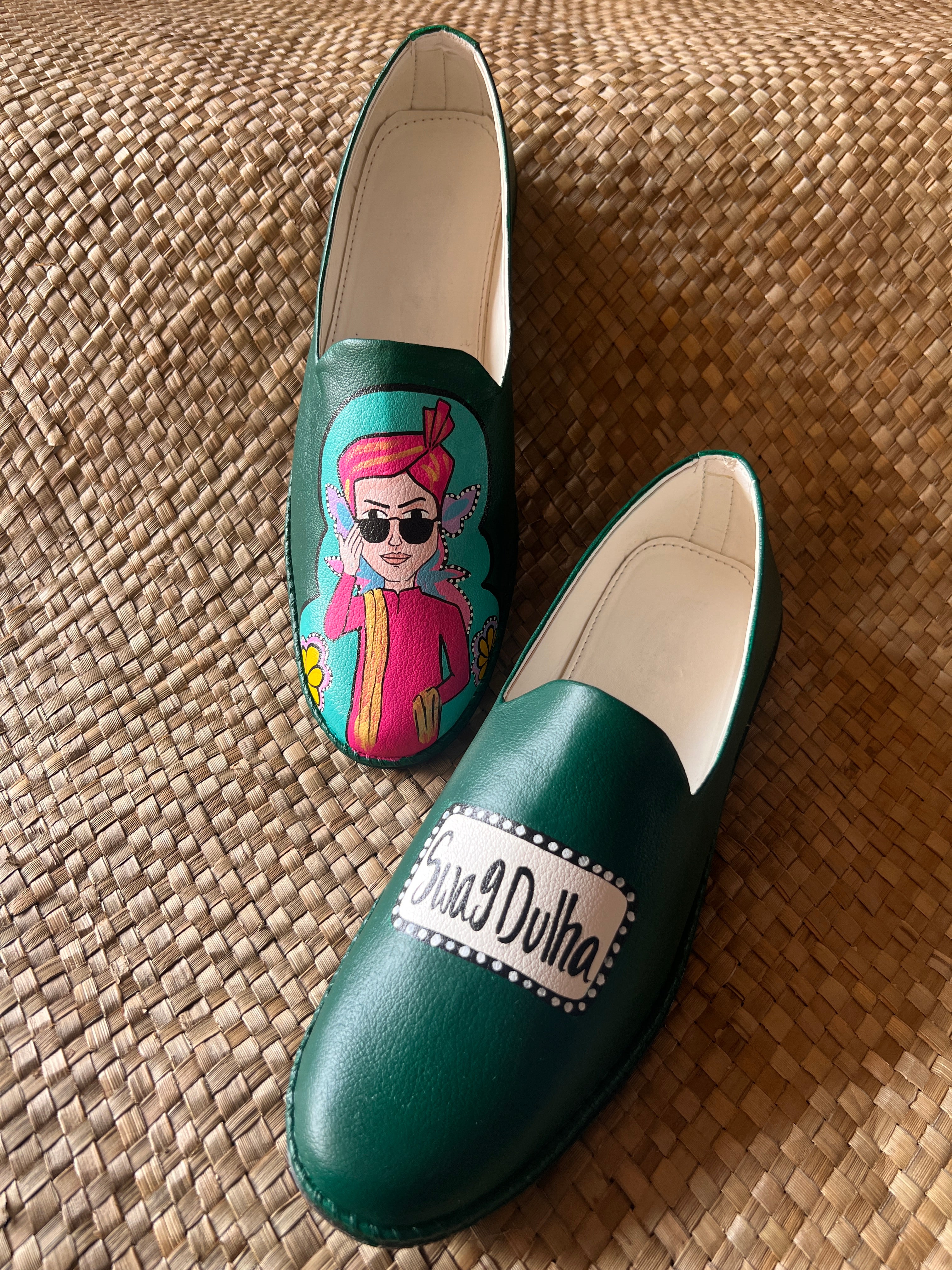 Emerald green mojris