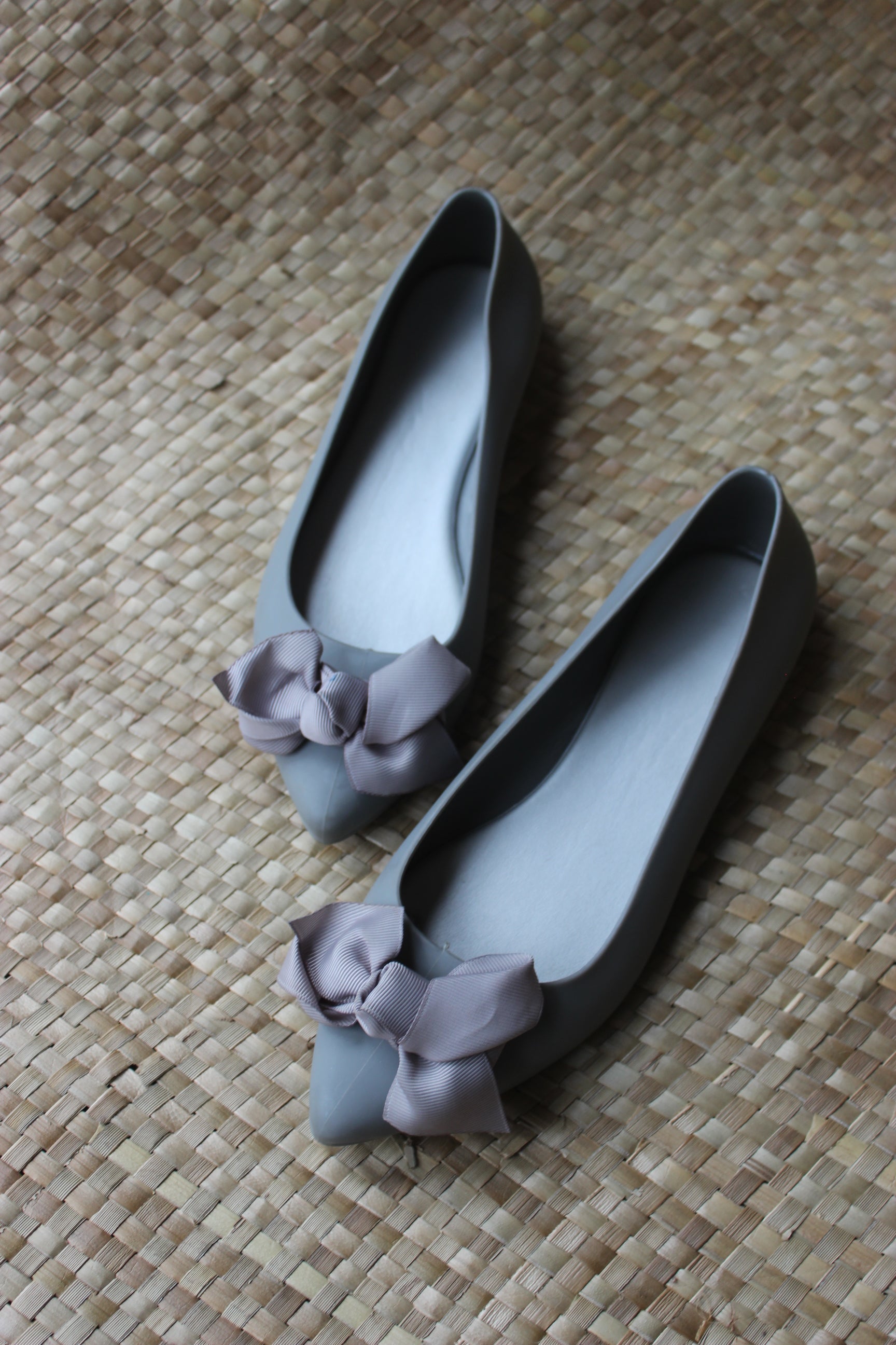 Grey Bow Silicone rain friendly Ballerina
