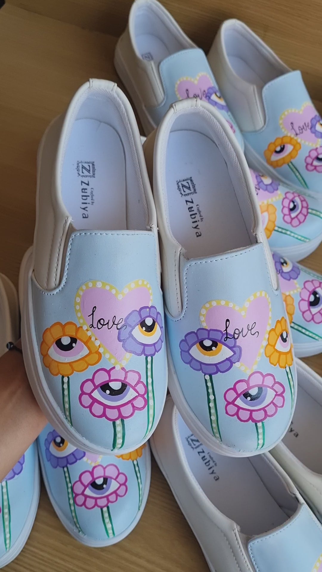 Nazar battu Slip-ons