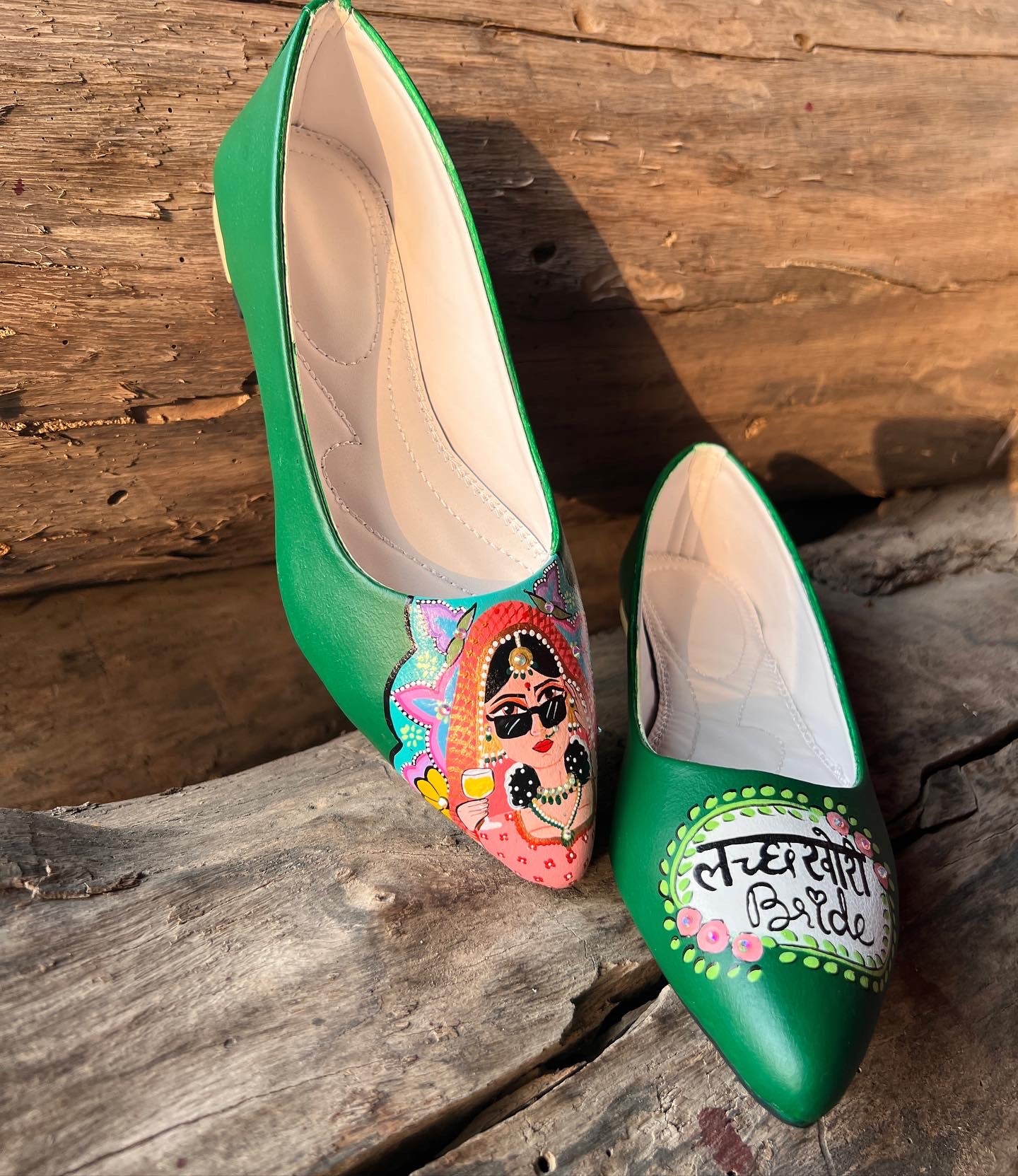emerald green swag dulhan pointed juttis