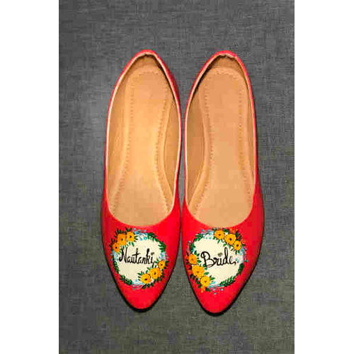 Red pointed Jutti