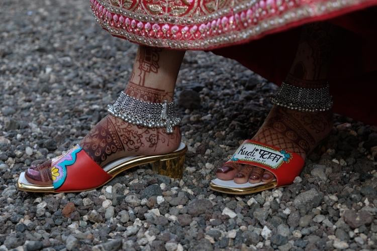 Swag Dulhan Artwork 2 Inch Heel