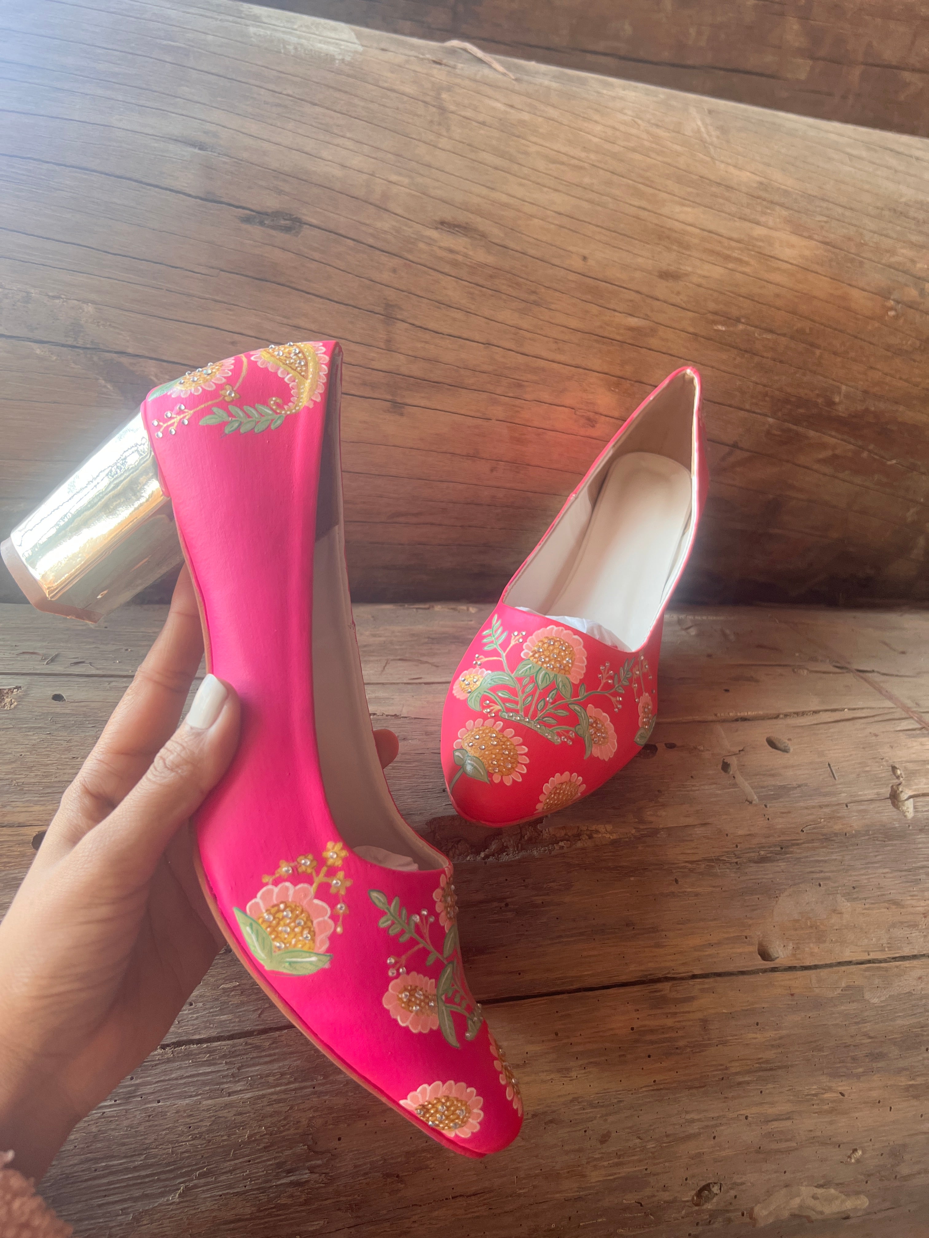 3 inch hot pink pumps