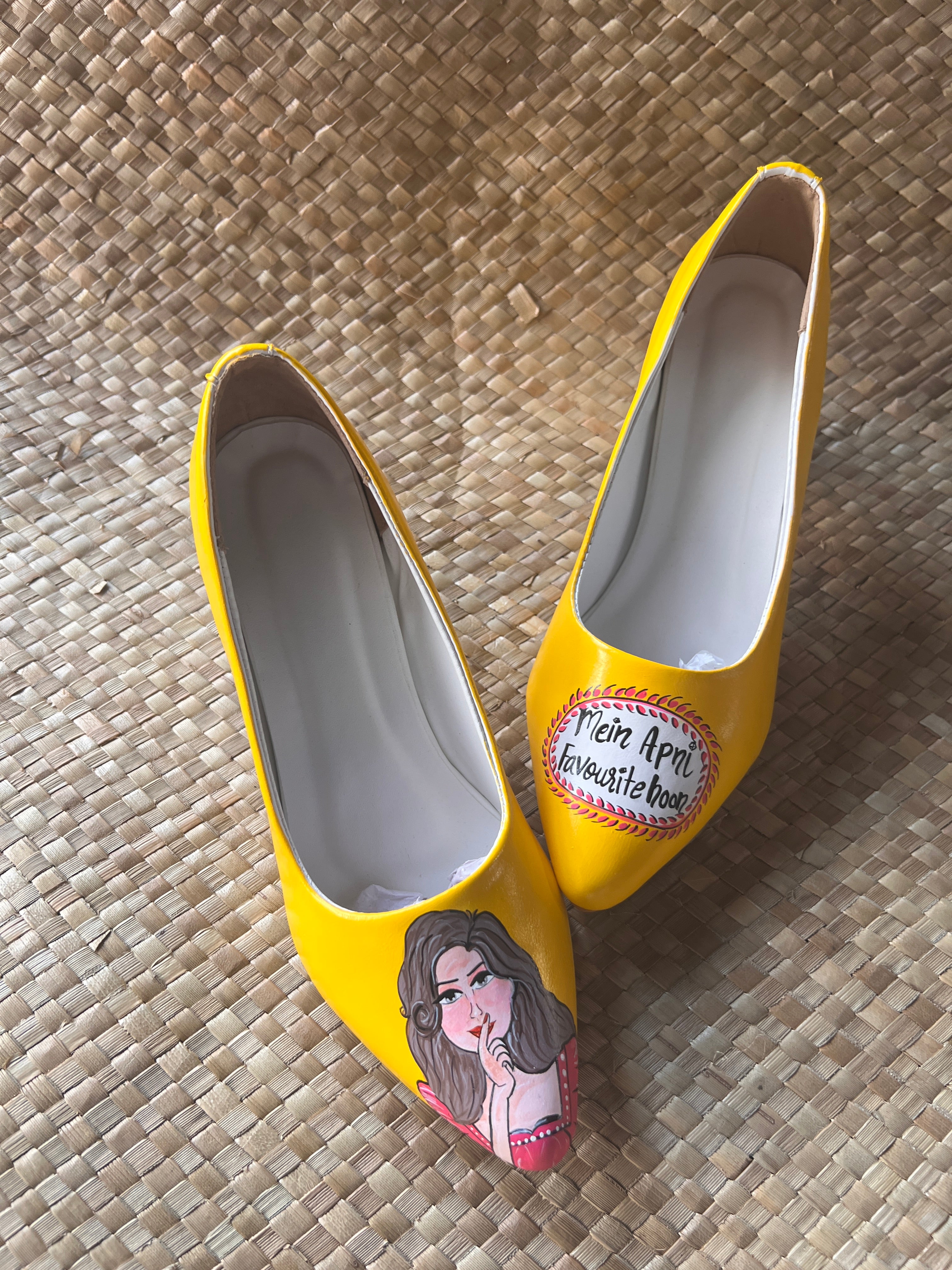 Yellow Mein Apni Favourite Hun 3.5 Heel