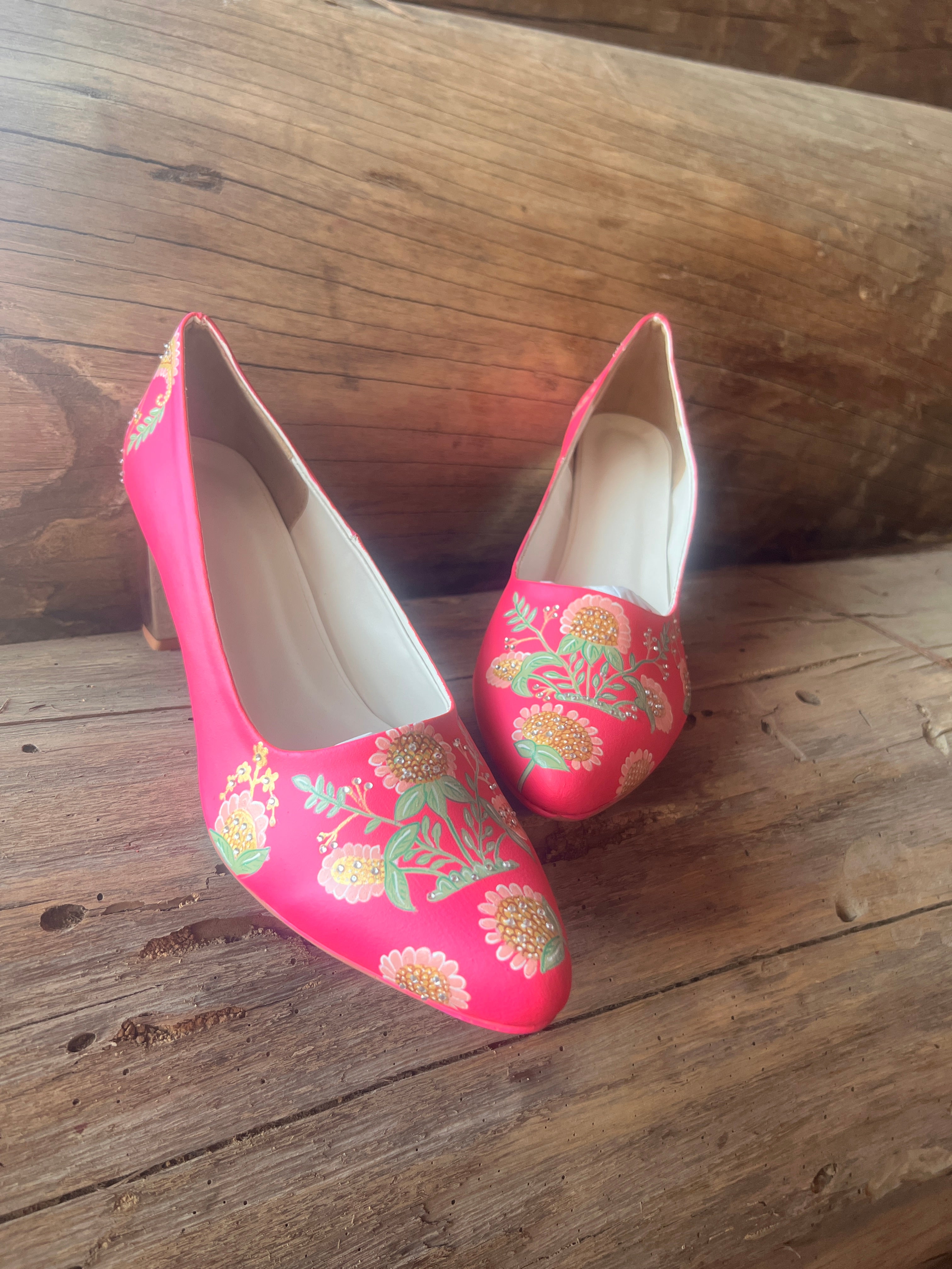 3 inch hot pink pumps