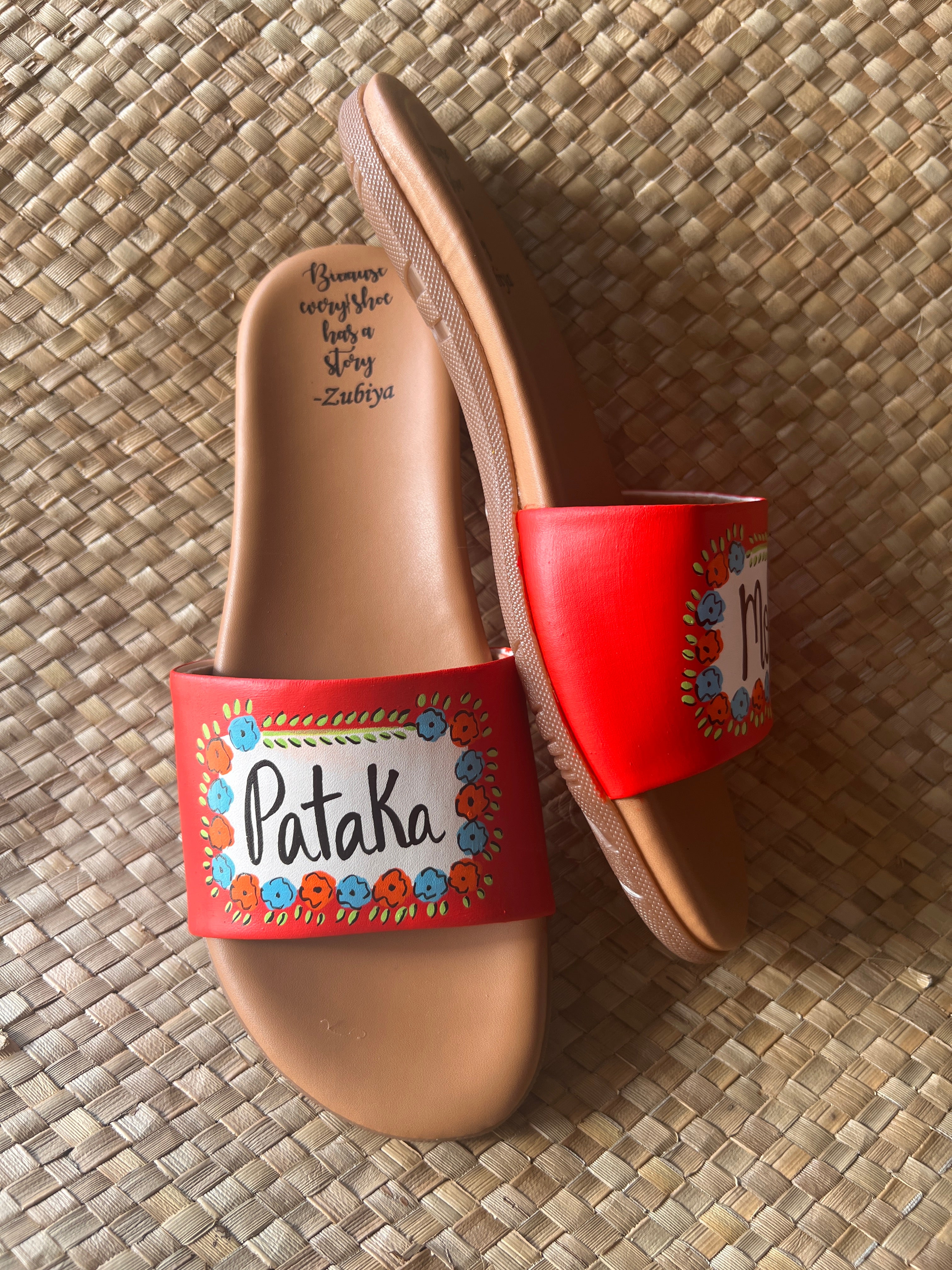 Pataka Mom (Red) Slides