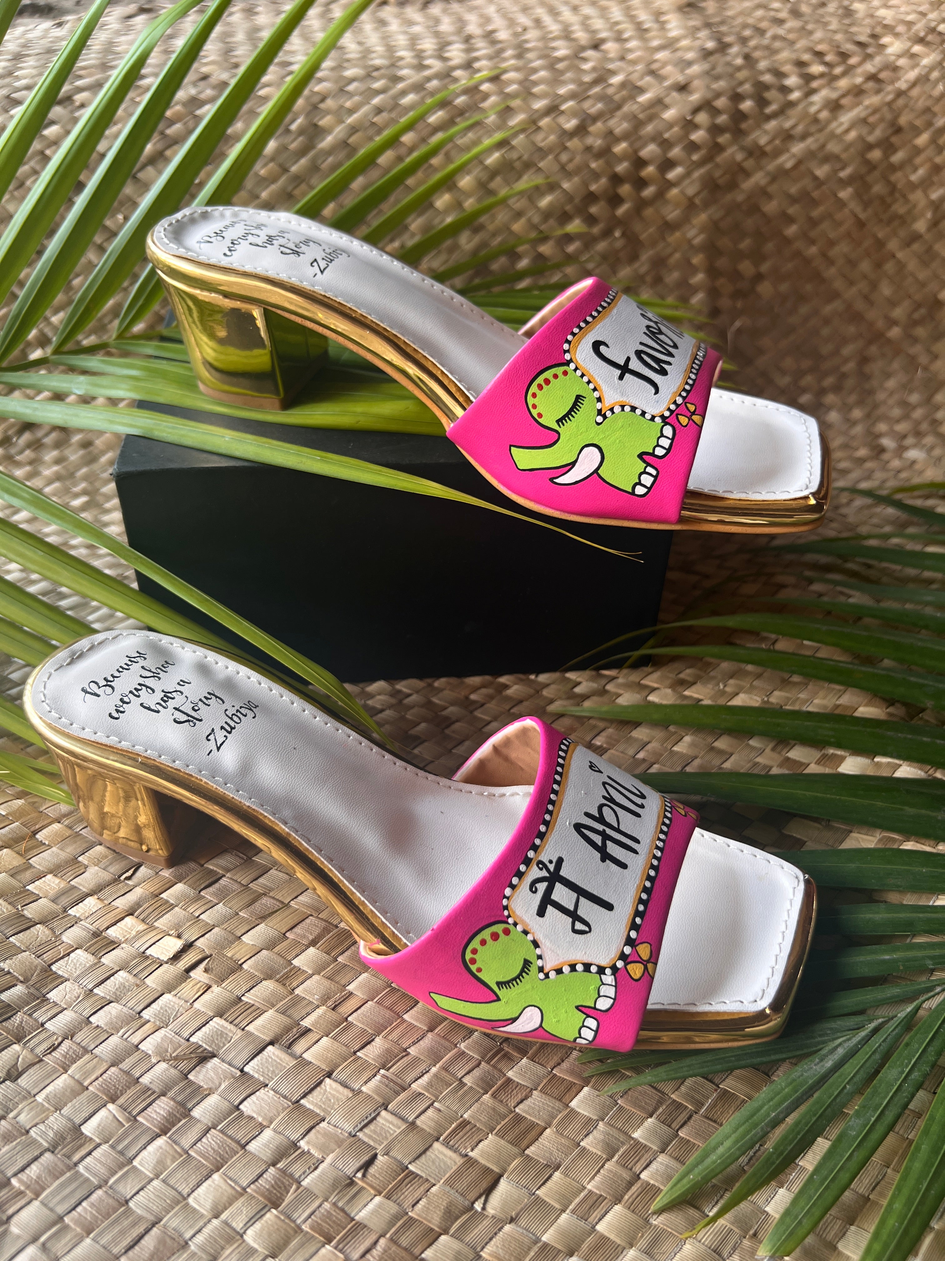 Hot Ellie - Mein apni favorite hun heels